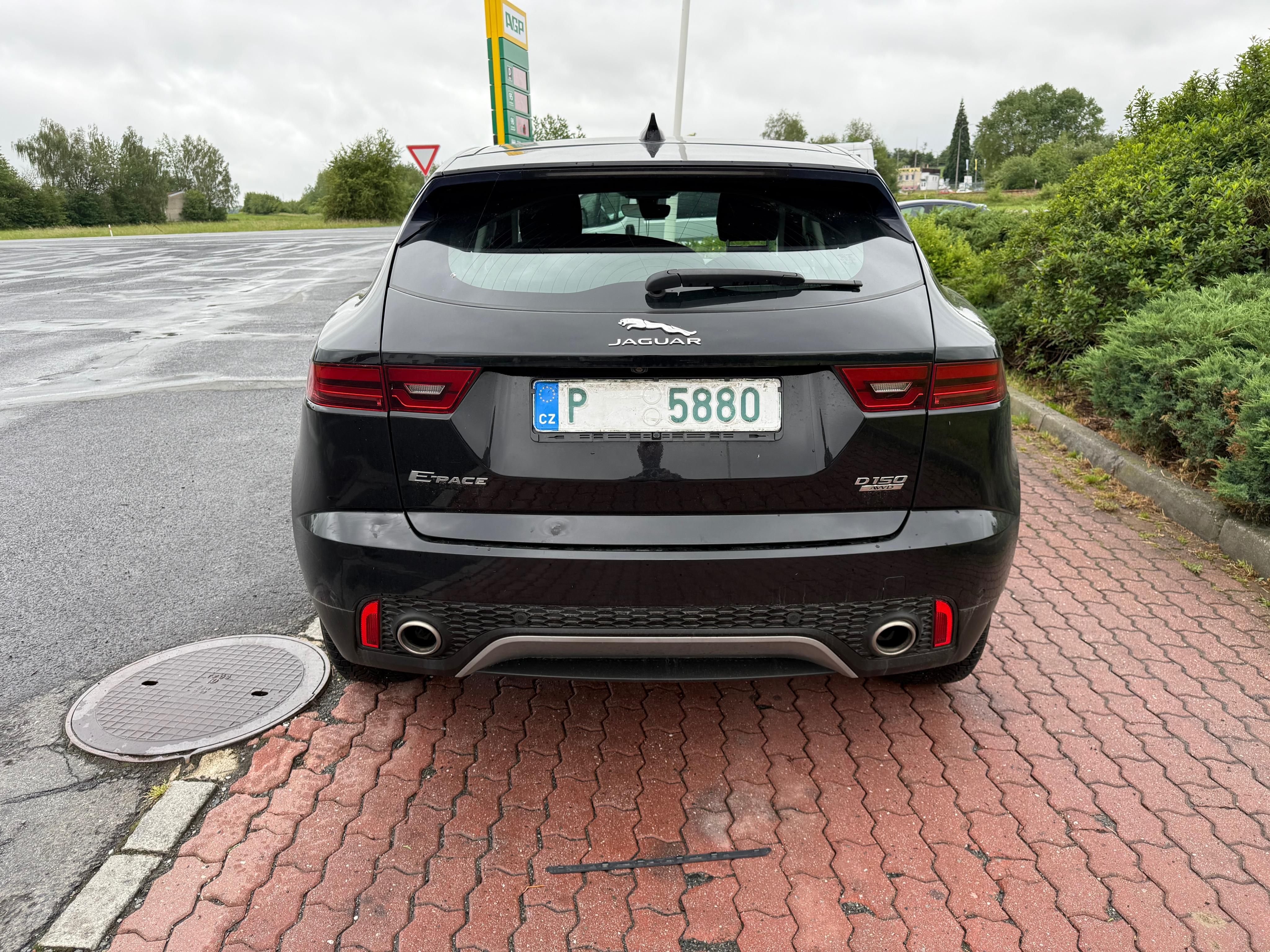 Jaguar E-Pace, D150 AWD 110 KW..4X4.2020 - fotka 5