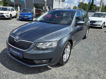 1.4TSI BOHATÁ VÝBAVA NAVI 1Maj