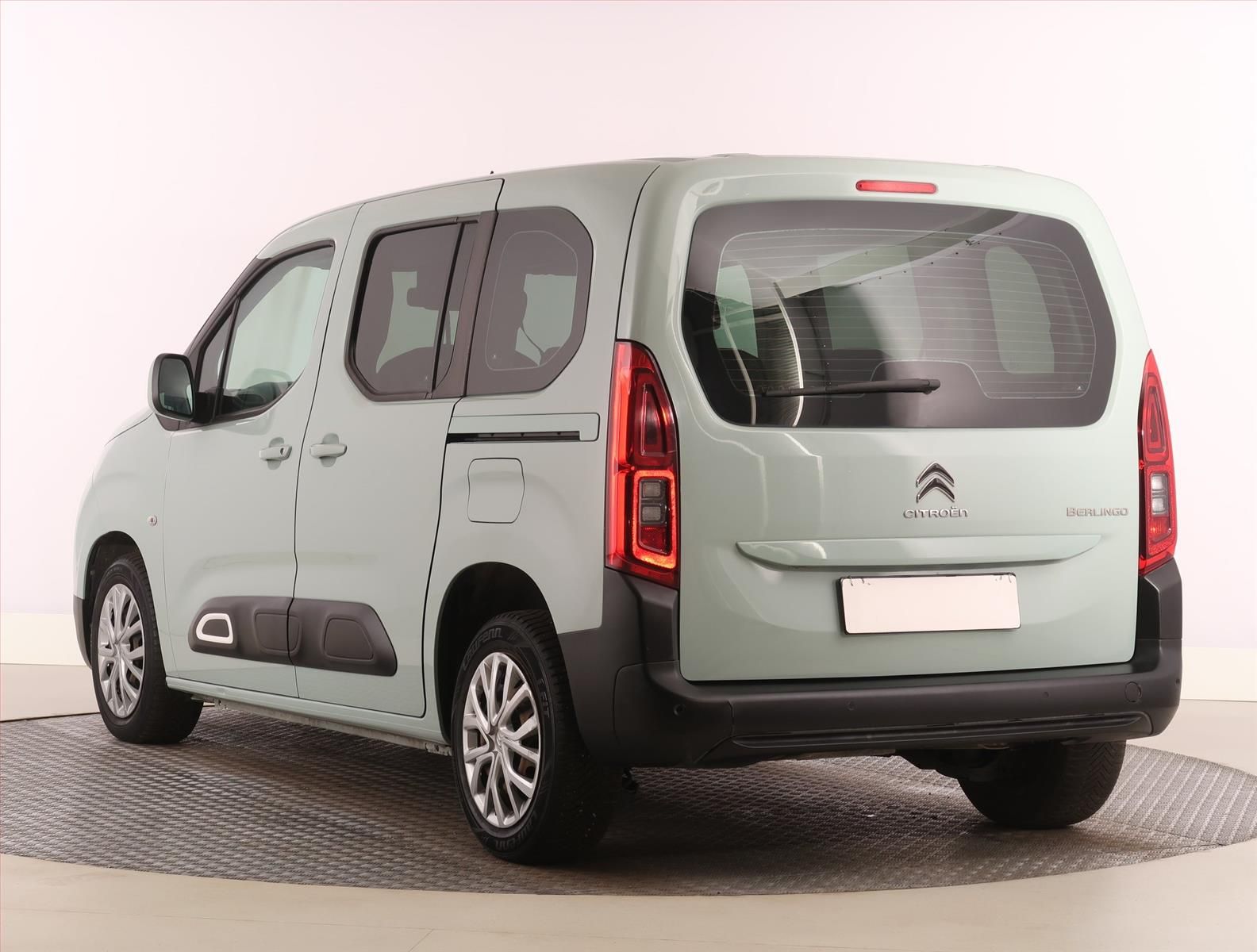 Citroën Berlingo, 1.2 PureTech, Live, 7Míst - fotka 4