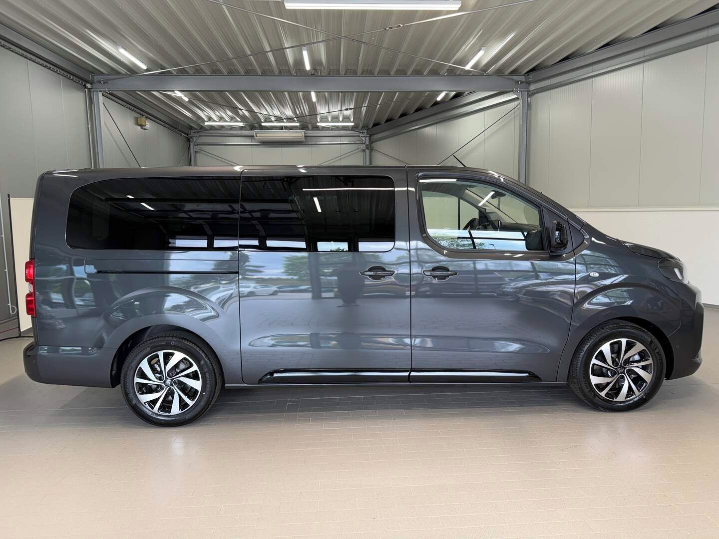 Fiat Ulysse, La Prima 2.2 MJT 180k AT8 L3 - fotka 5