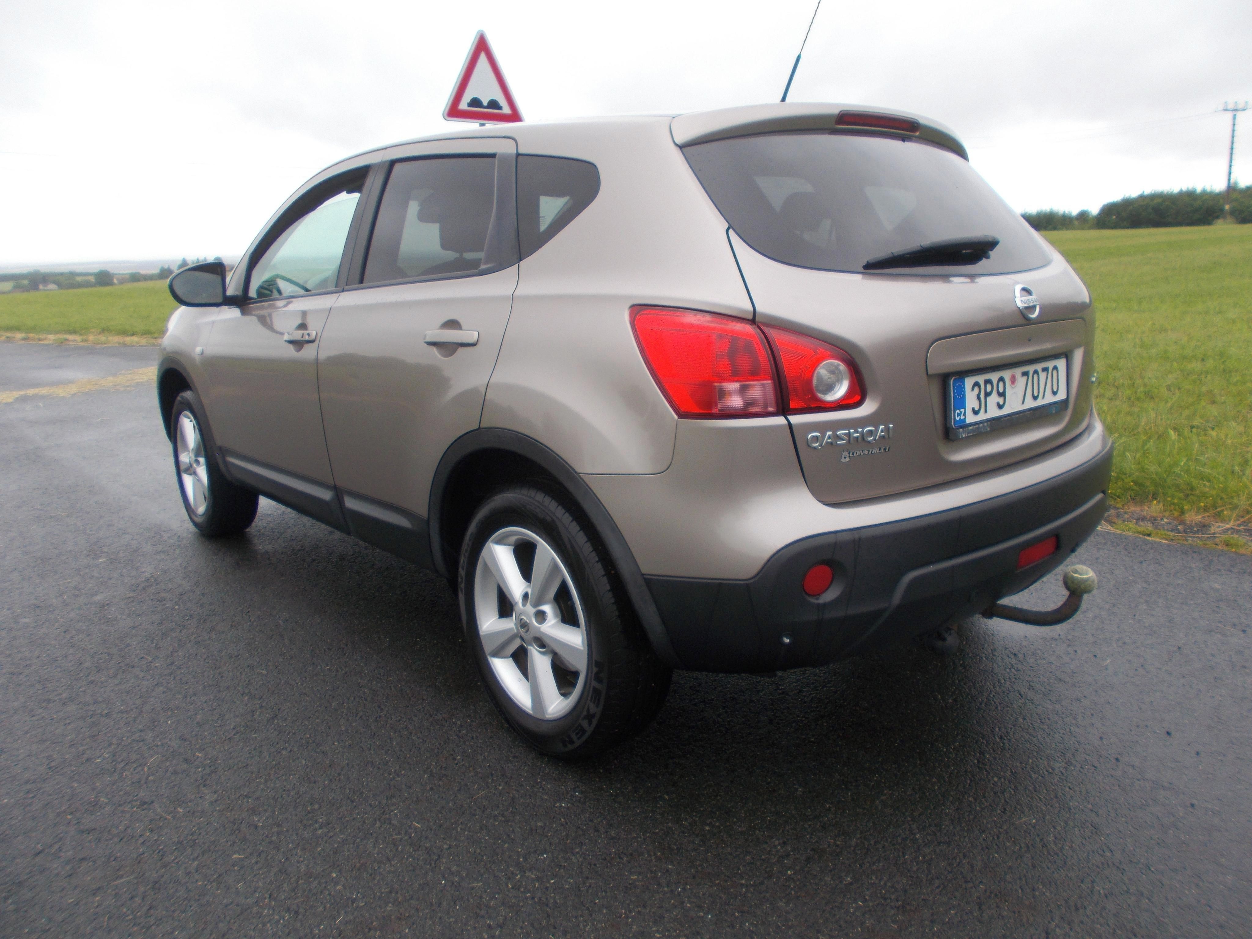 Nissan Qashqai, 1,5DCI 78KW,koup ČR-2 majitel - fotka 5