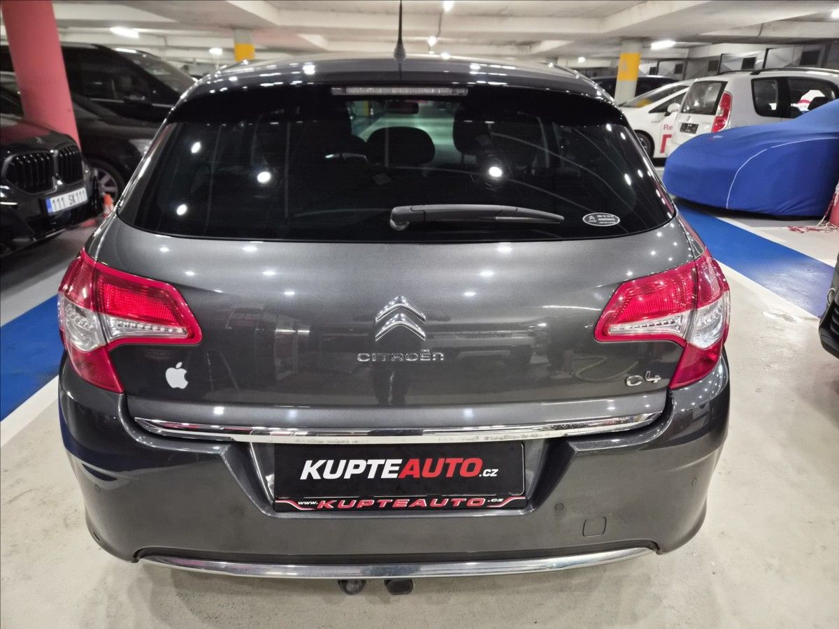 Citroën C4, 1,4 i - fotka 6