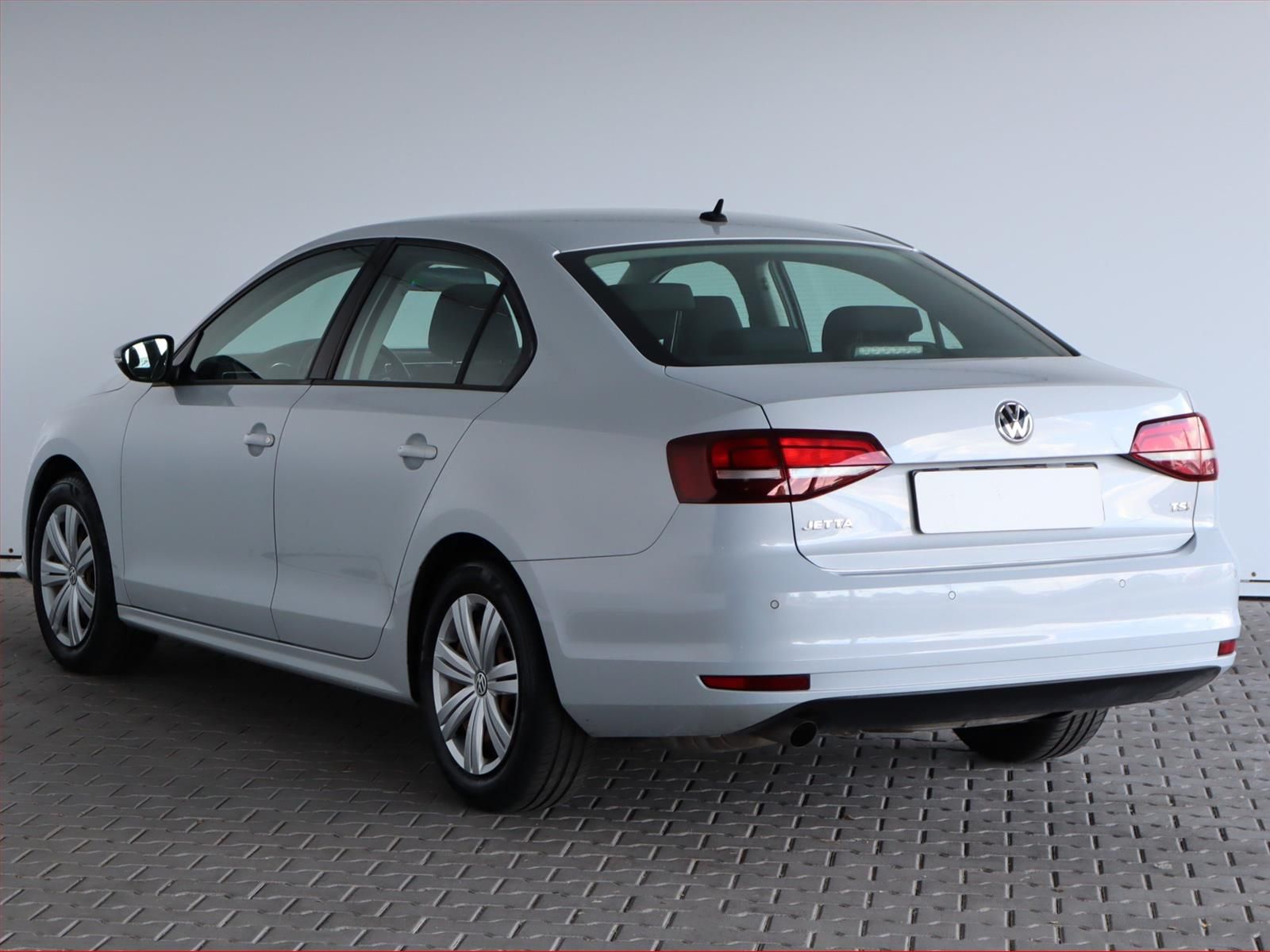 Volkswagen Jetta, 1.2 TSI, Serv.kniha - fotka 4