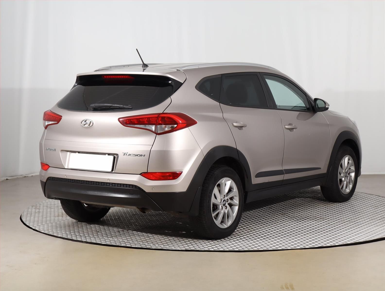 Hyundai Tucson, 1.7 CRDi, Serv.kniha - fotka 5