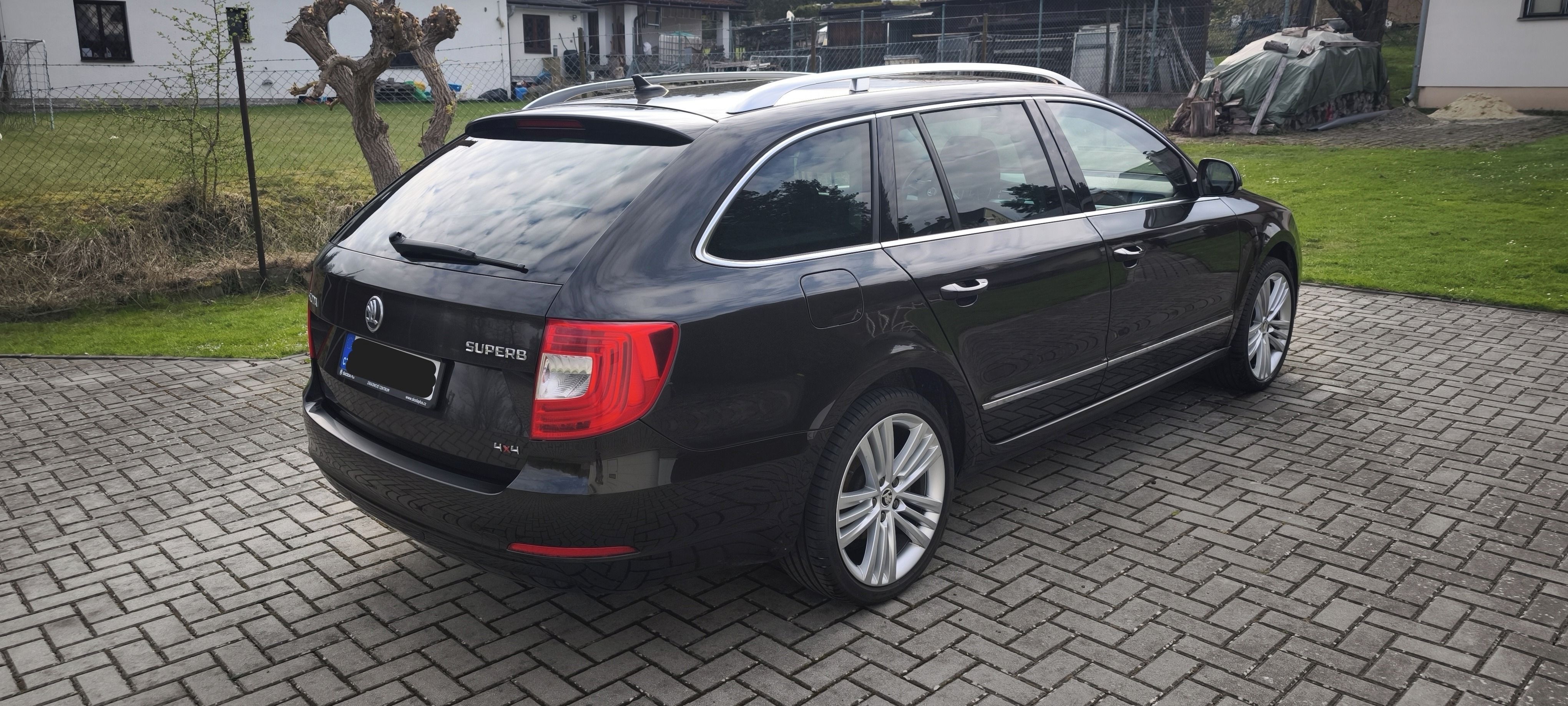 Škoda Superb, 2.0 TDI - servisováno aut. ser - fotka 2