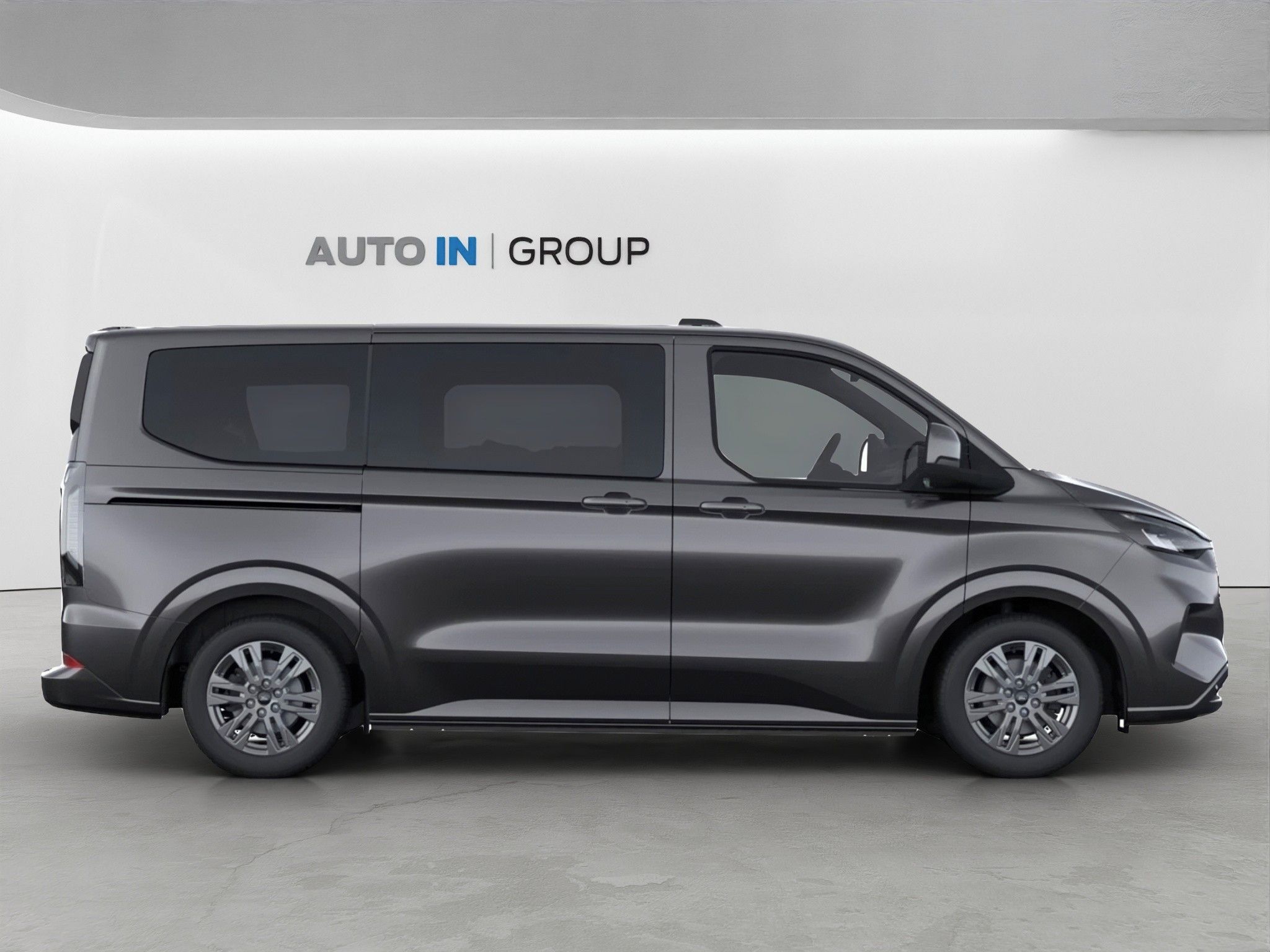 Ford Tourneo Custom, L2 TITANIUM X 2,0 EcoBlue 125 - fotka 2