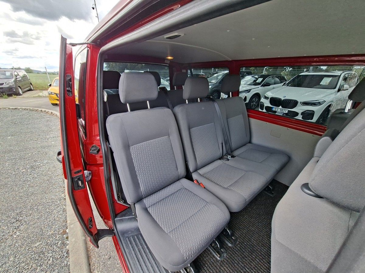 Volkswagen Transporter, 2,0 TDI 102k 9.Míst - fotka 6