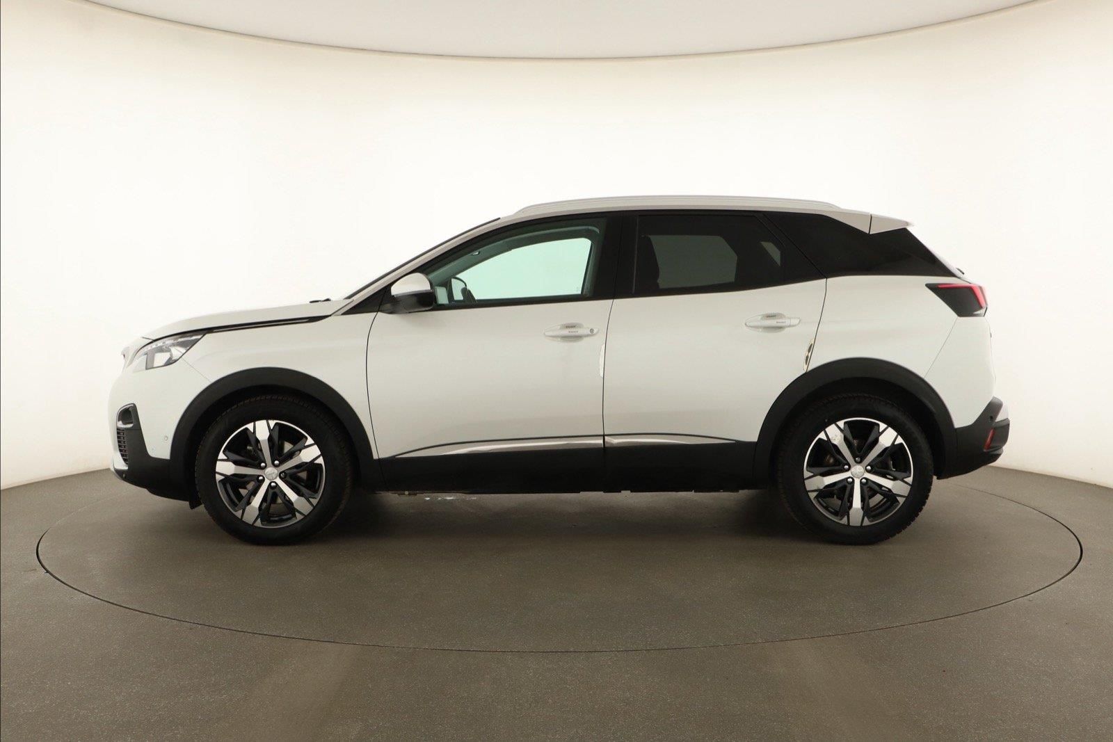 Peugeot 3008, 1.5 BlueHDi, Allure, Automat - fotka 3