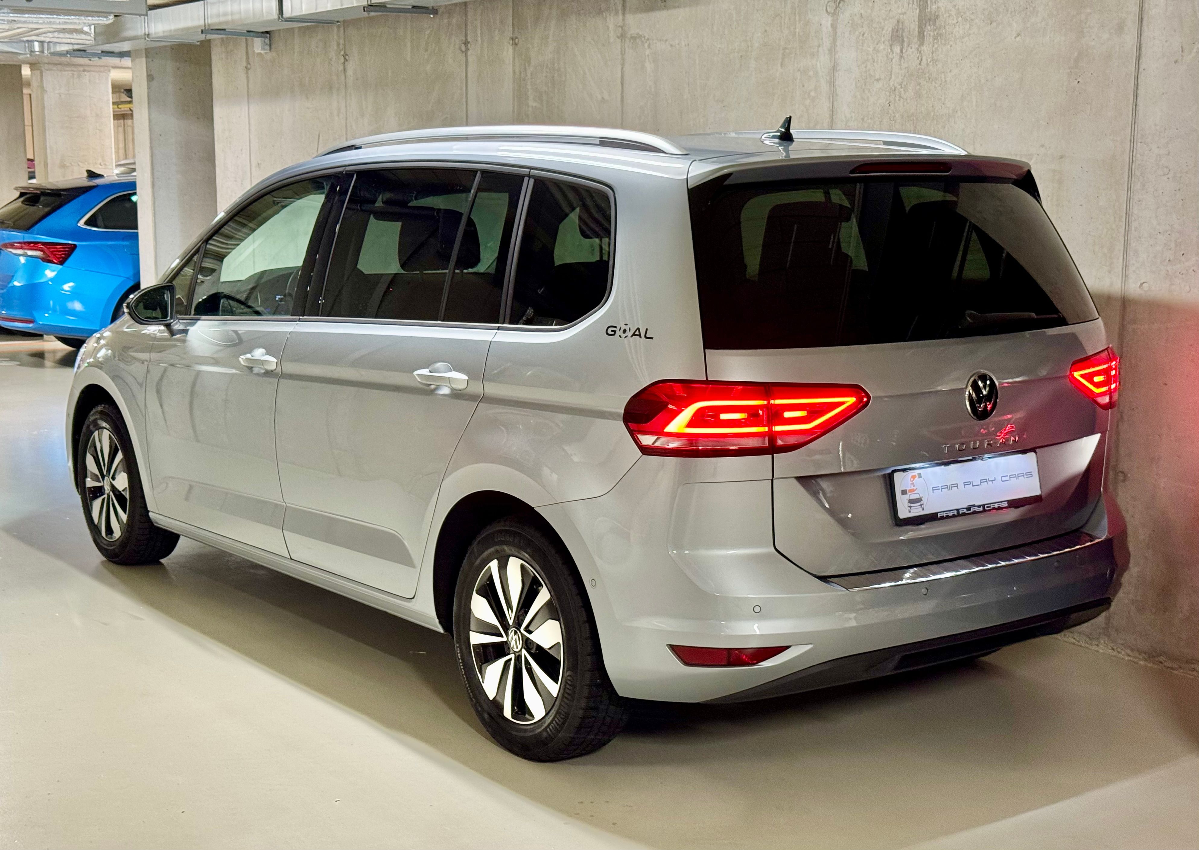 Volkswagen Touran, 1.5 TSI - 7 MÍST/TAŽNÉ/MATRIX - fotka 6