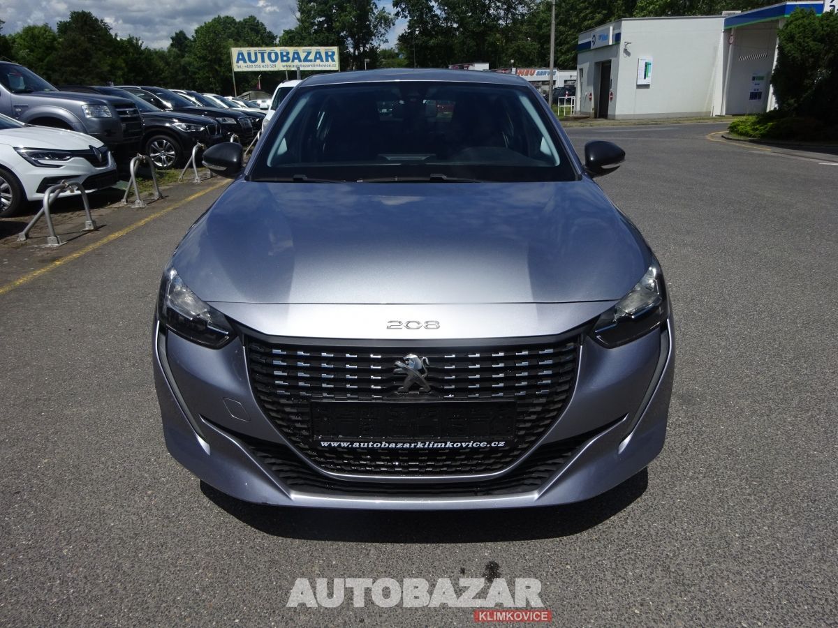 Peugeot 208, 1,2 i, 1 MAJITEL - fotka 3