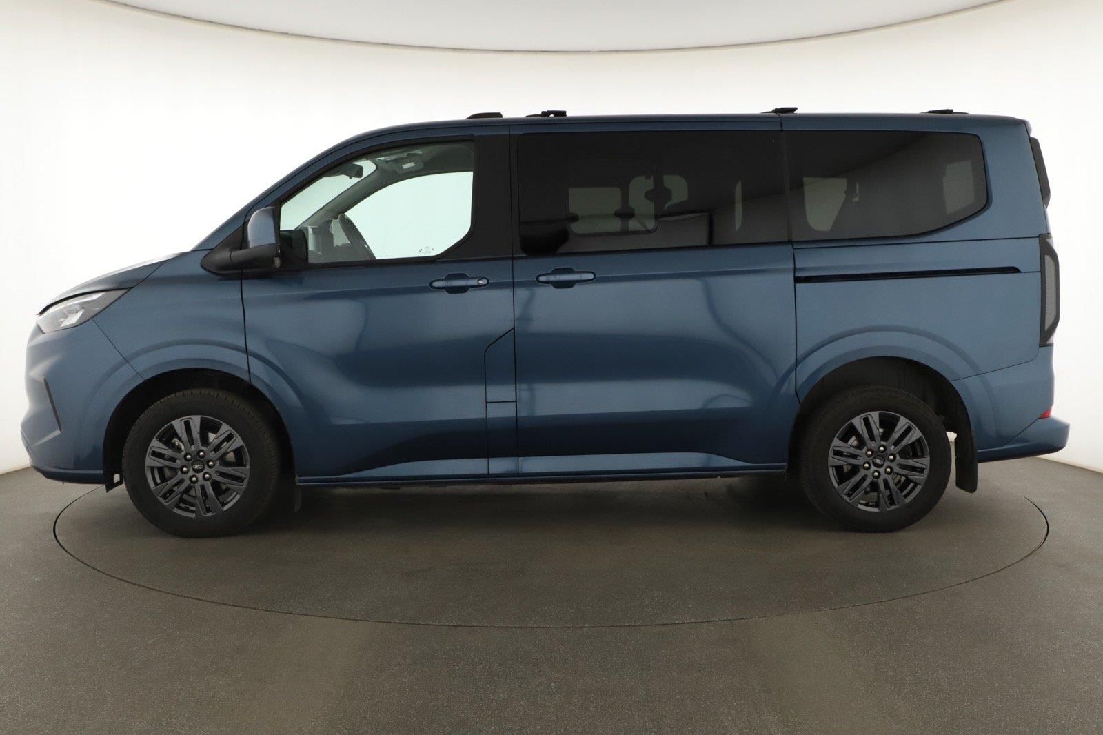 Ford Tourneo Custom, 2.0 EcoBlue, Titanium, 1Maj - fotka 2