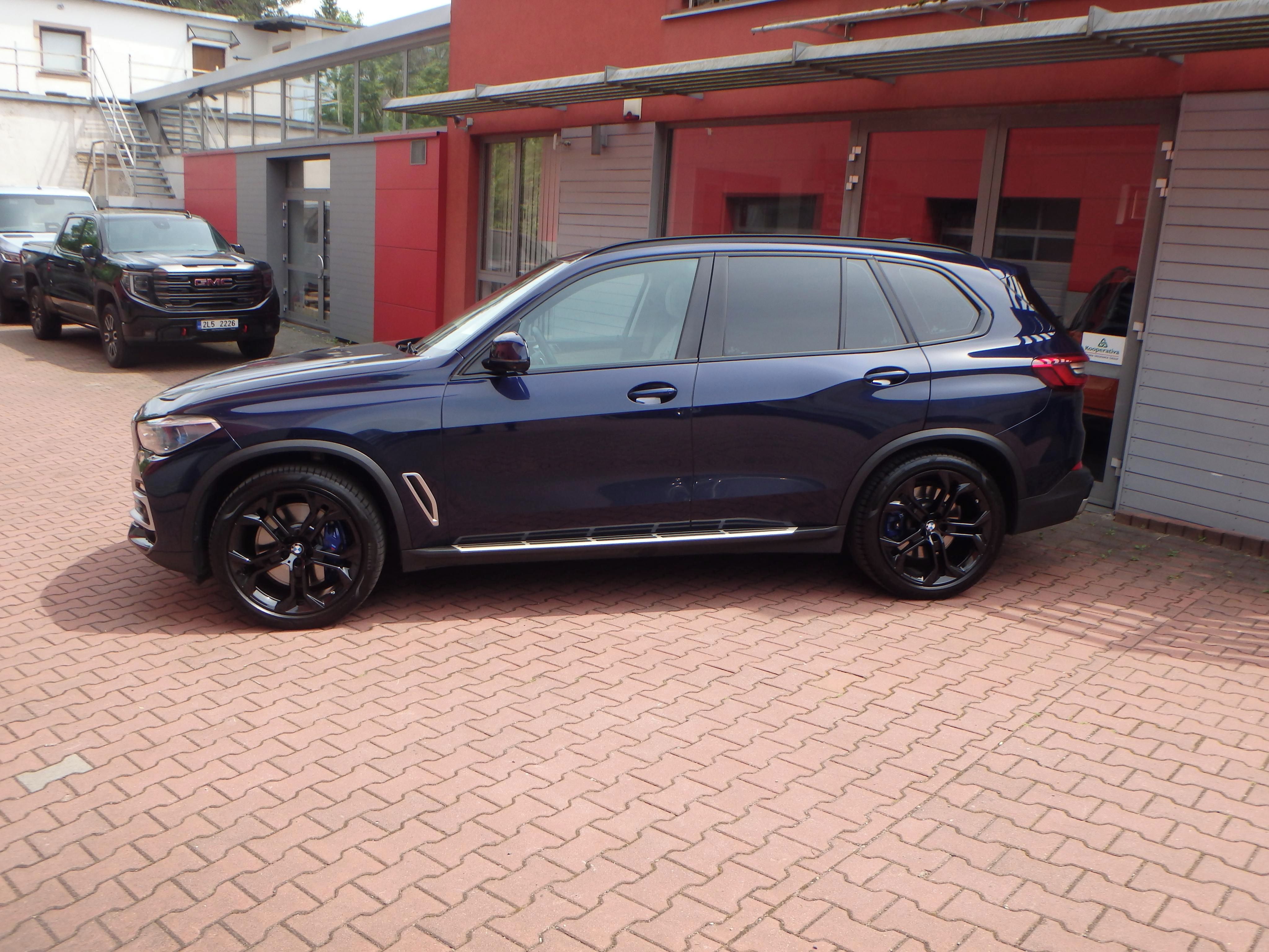 BMW X5, 3.0 da ,X-Line,INDIVIDUAL,AHK - fotka 5