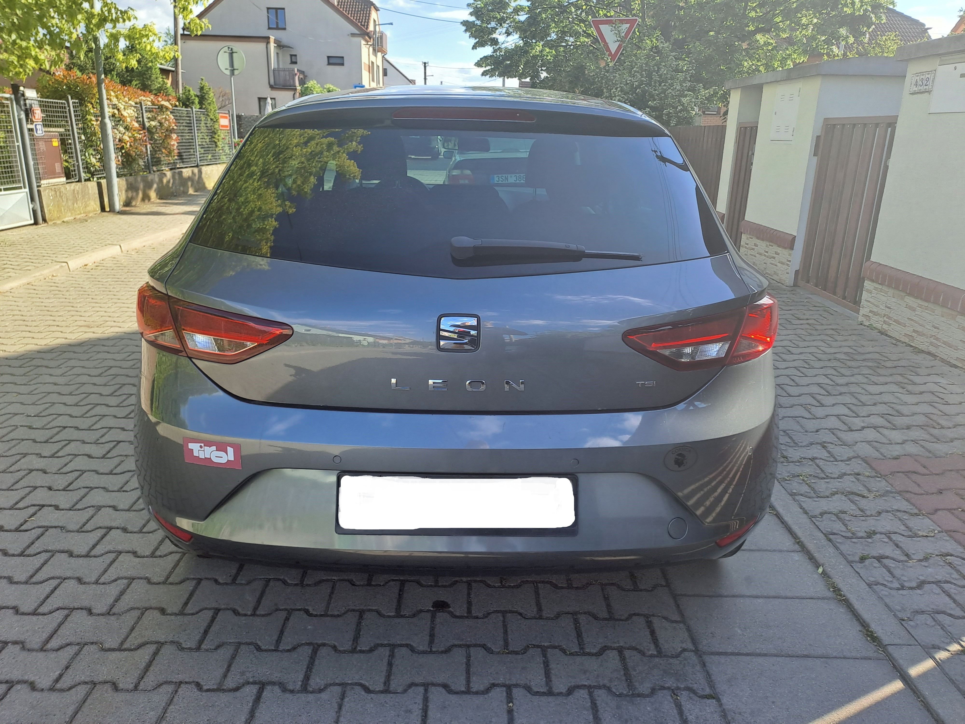 Seat Leon, 1.2 TSi aut. klima, ser. kniha - fotka 3