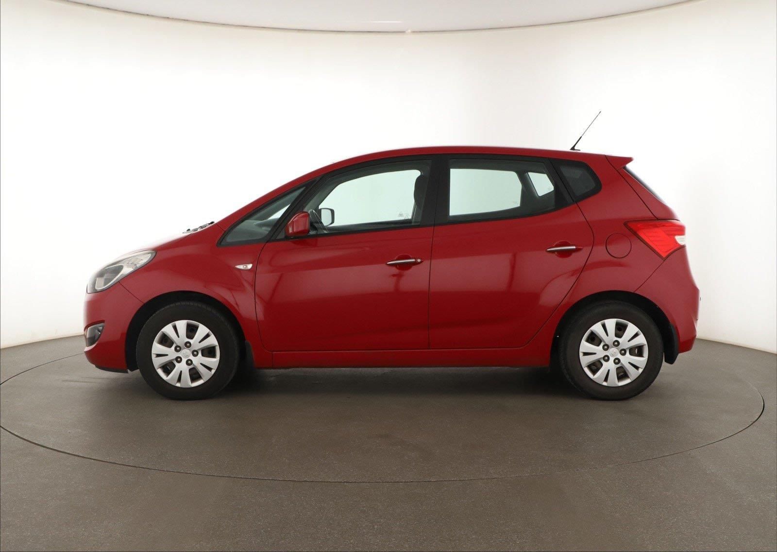 Hyundai ix20, 1.4 CVVT, ČR,1.maj - fotka 3