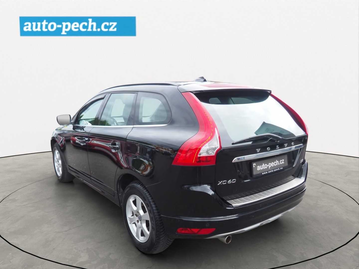 Volvo XC60, D3 100 kW, Momentum, AWD - fotka 2