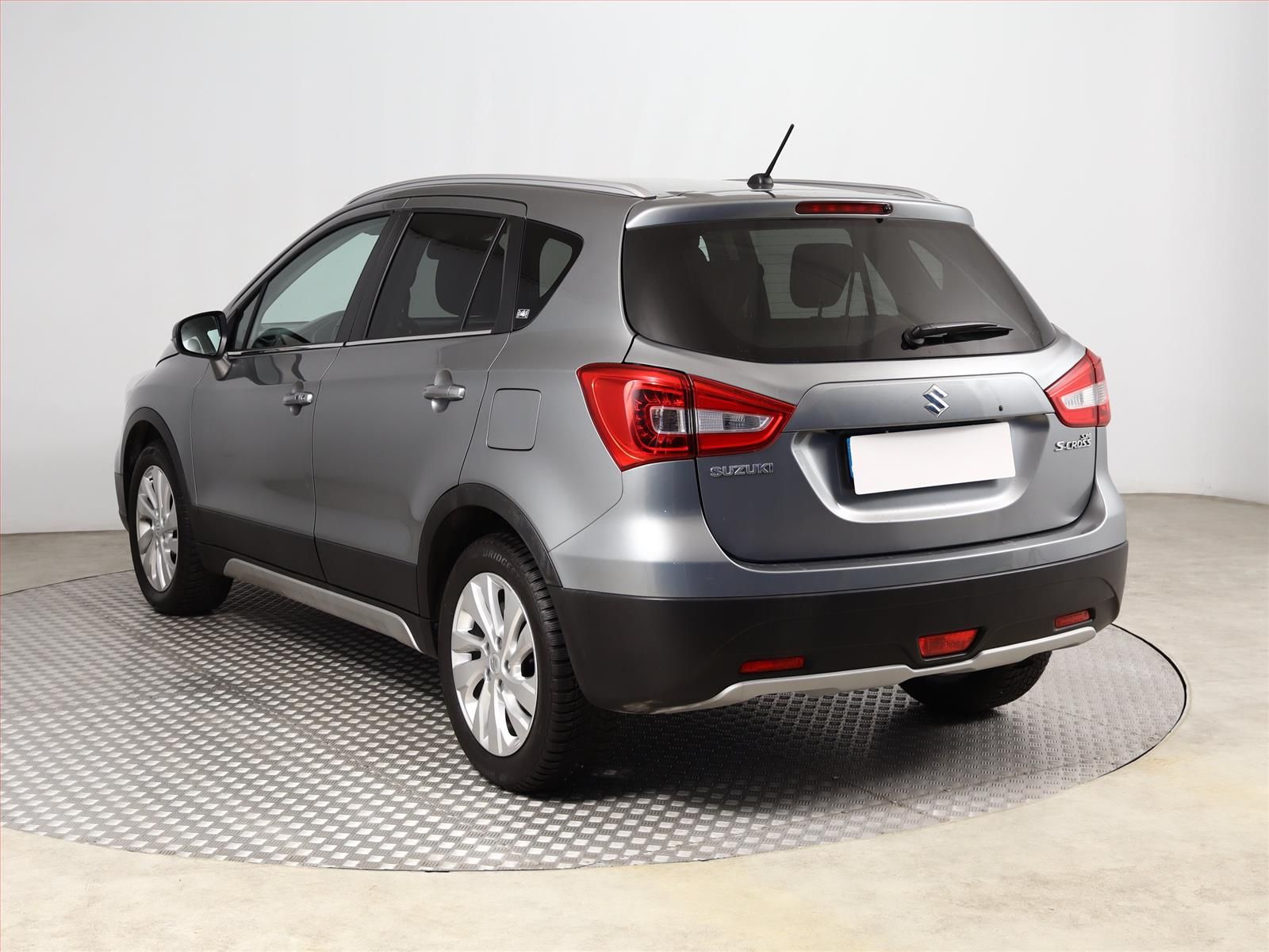 Suzuki SX4 S-Cross, 1.0 BoosterJet, Premium, ČR - fotka 4