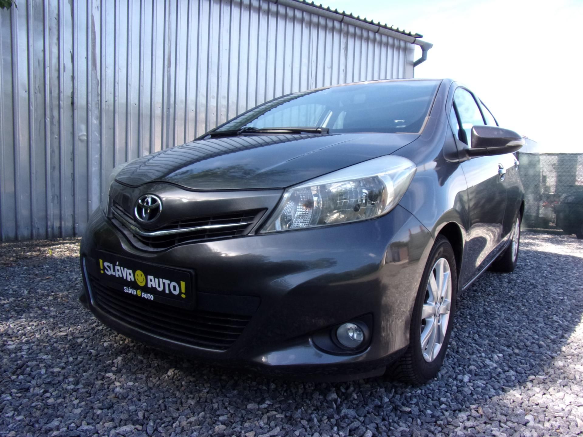 Toyota Yaris, 1.3i 73kW LOUNGE AUT.KLIMA KM