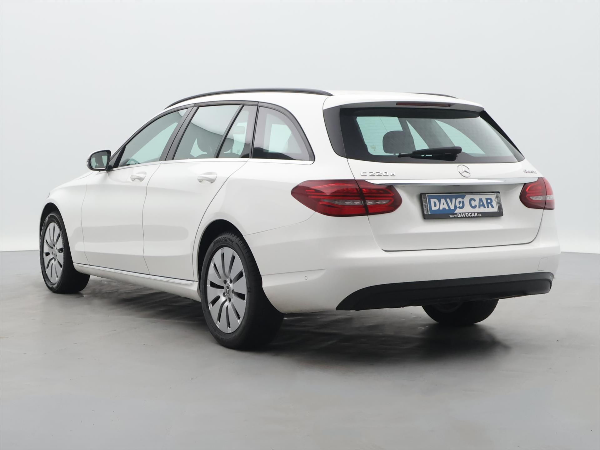 Mercedes-Benz Třídy C, 2.0 220d 143kW 4MATIC Tažné - fotka 5