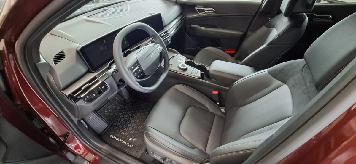 Kia Sportage, 1,6 T-GDi 7DCT BLACK EDITION - fotka 6