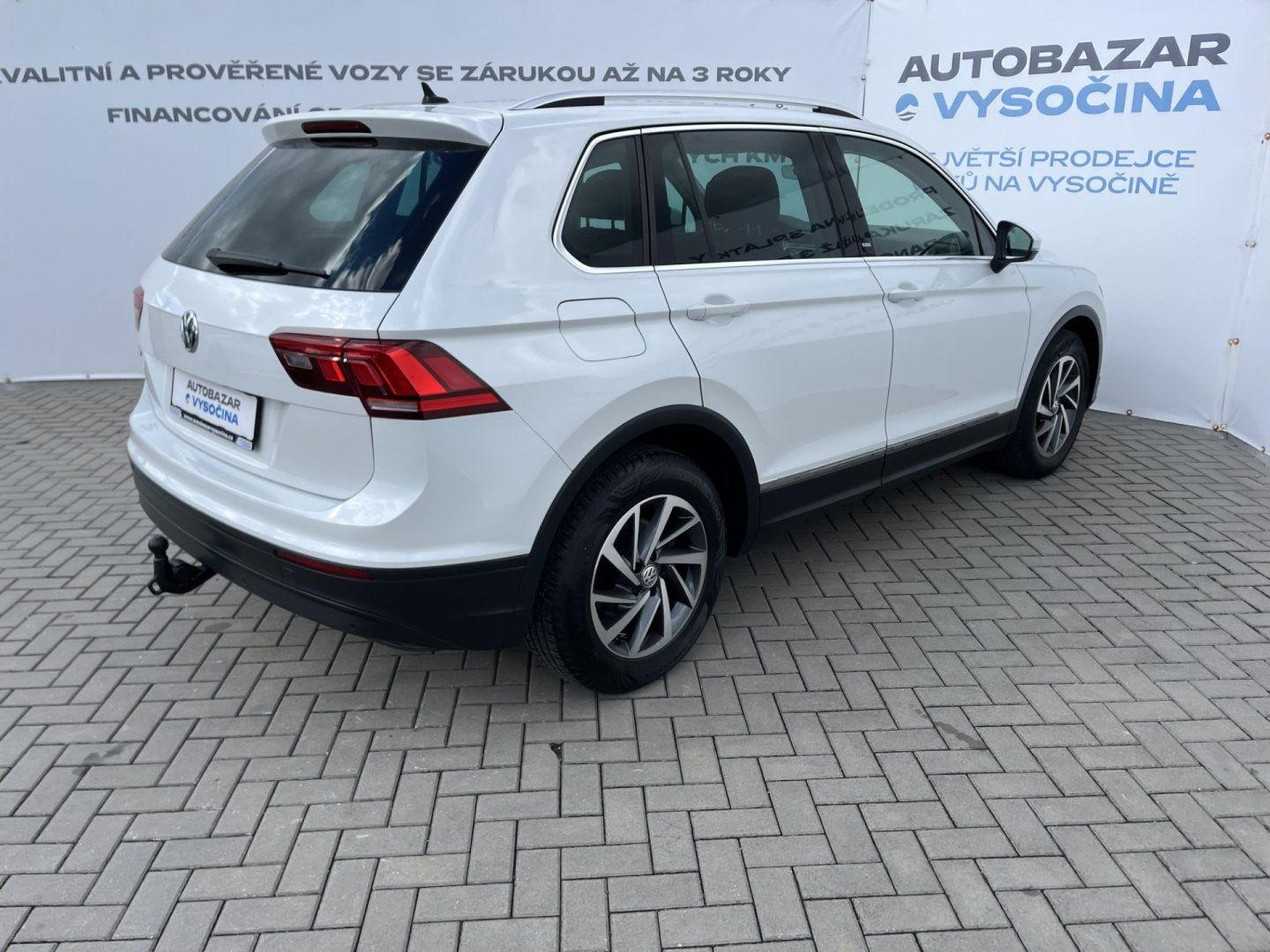 Volkswagen Tiguan, 1.4 TSI 110kW! Sound! Tažné! - fotka 4