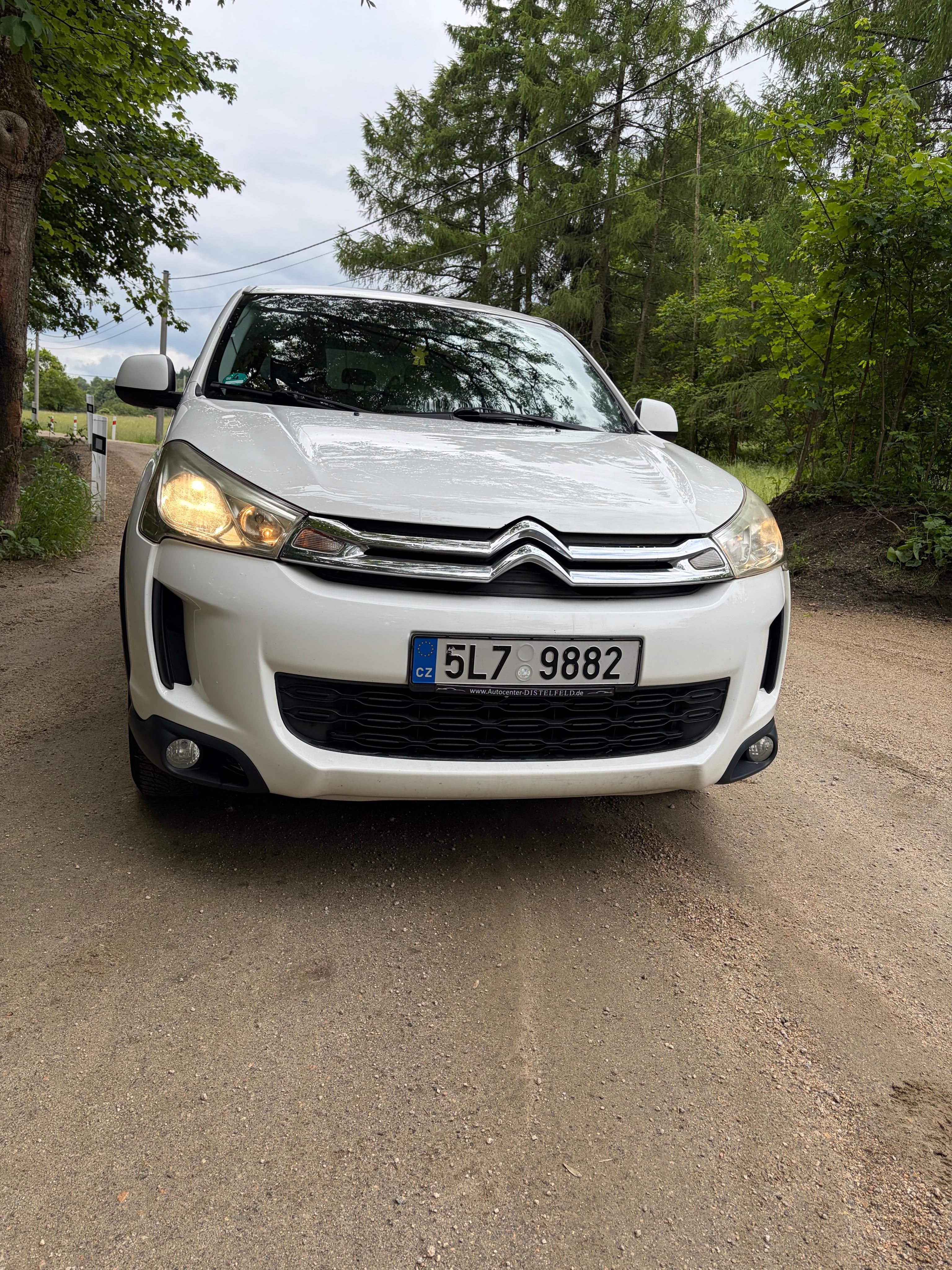 Citroën C4 Aircross, 1,6i 2WD - fotka 3
