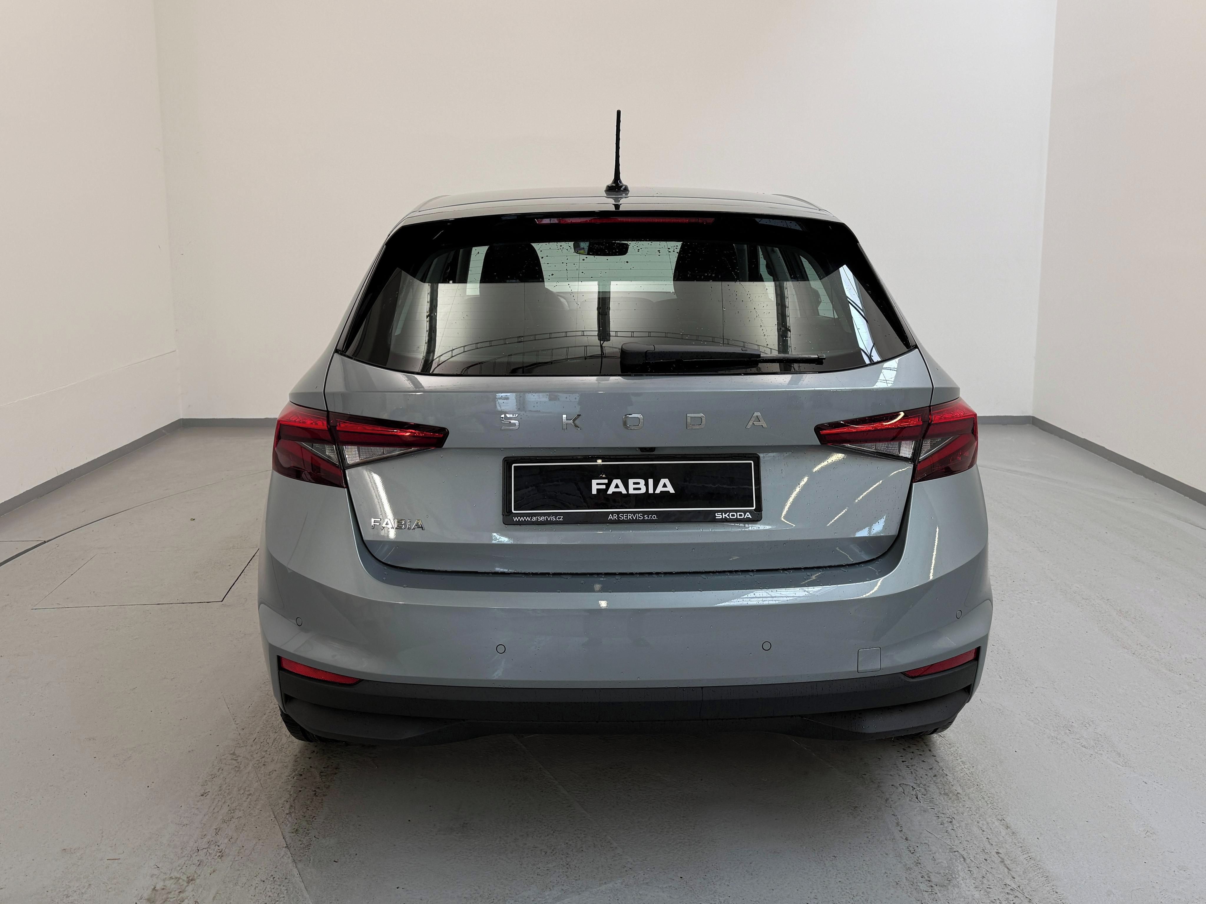 Škoda Fabia, Classic 1,0TSI 85kW 6 mech. - fotka 4