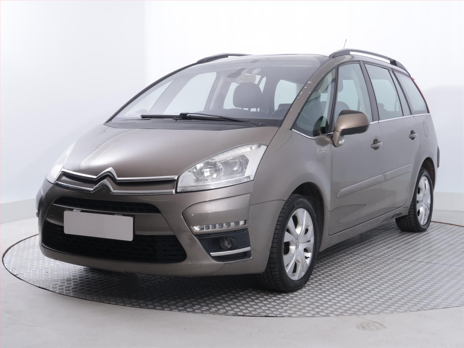Citroën Grand C4 Picasso, 1.6 HDi, 7 míst, po STK, Tažné - fotka 2