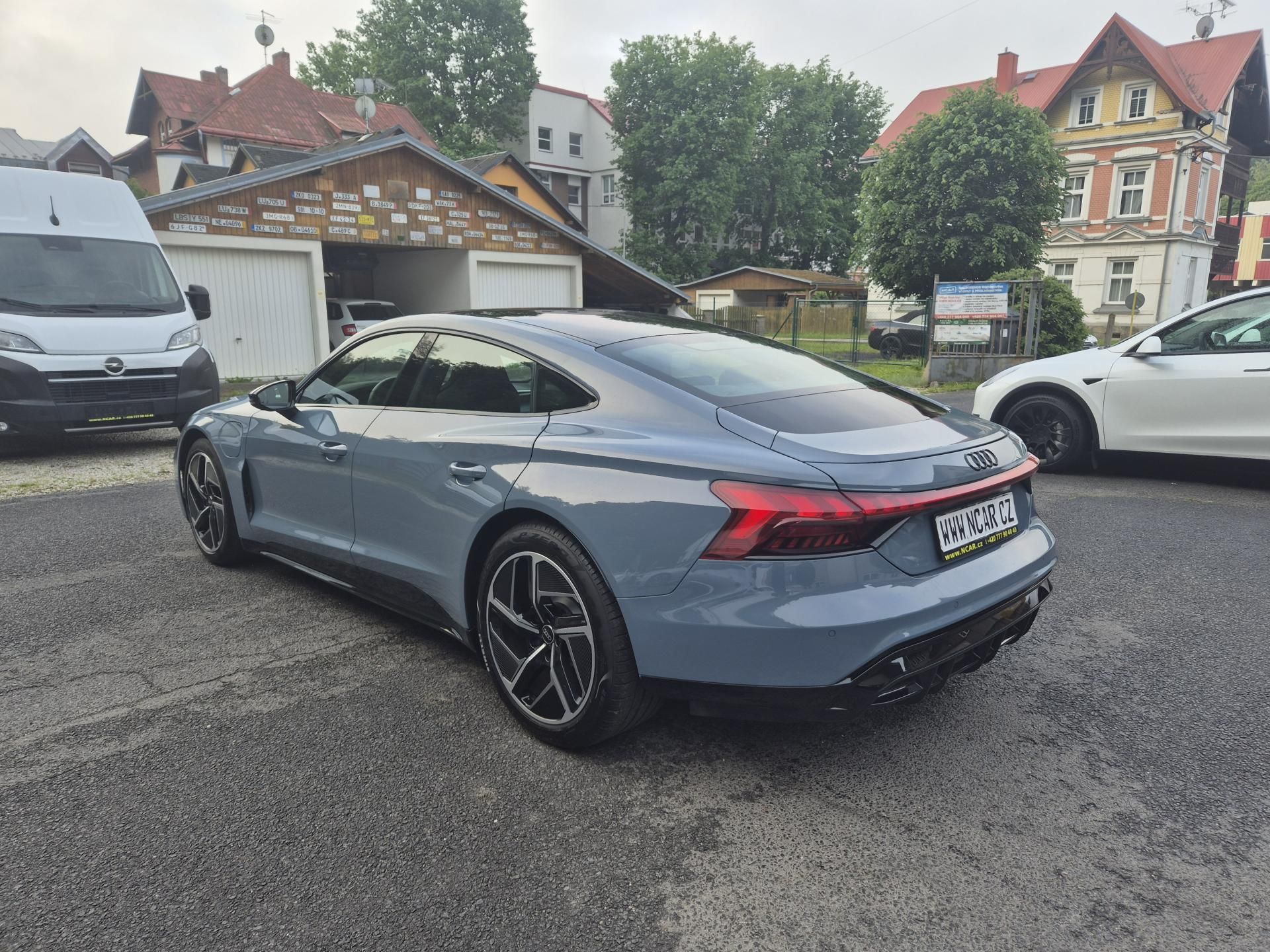Audi e-tron GT, QUATTRO 350kw 20ALU - fotka 4