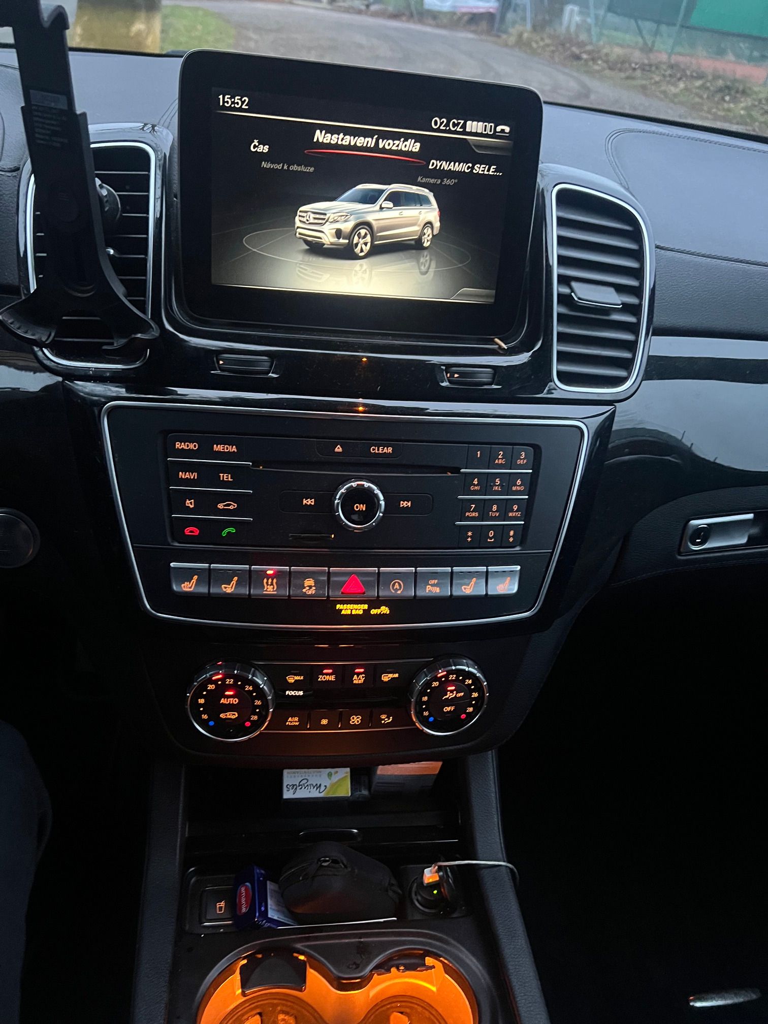 Mercedes-Benz GLS, Mercedes-Benz GLS 350d 149tis - fotka 6