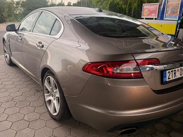 Jaguar XF 2,7D 2009