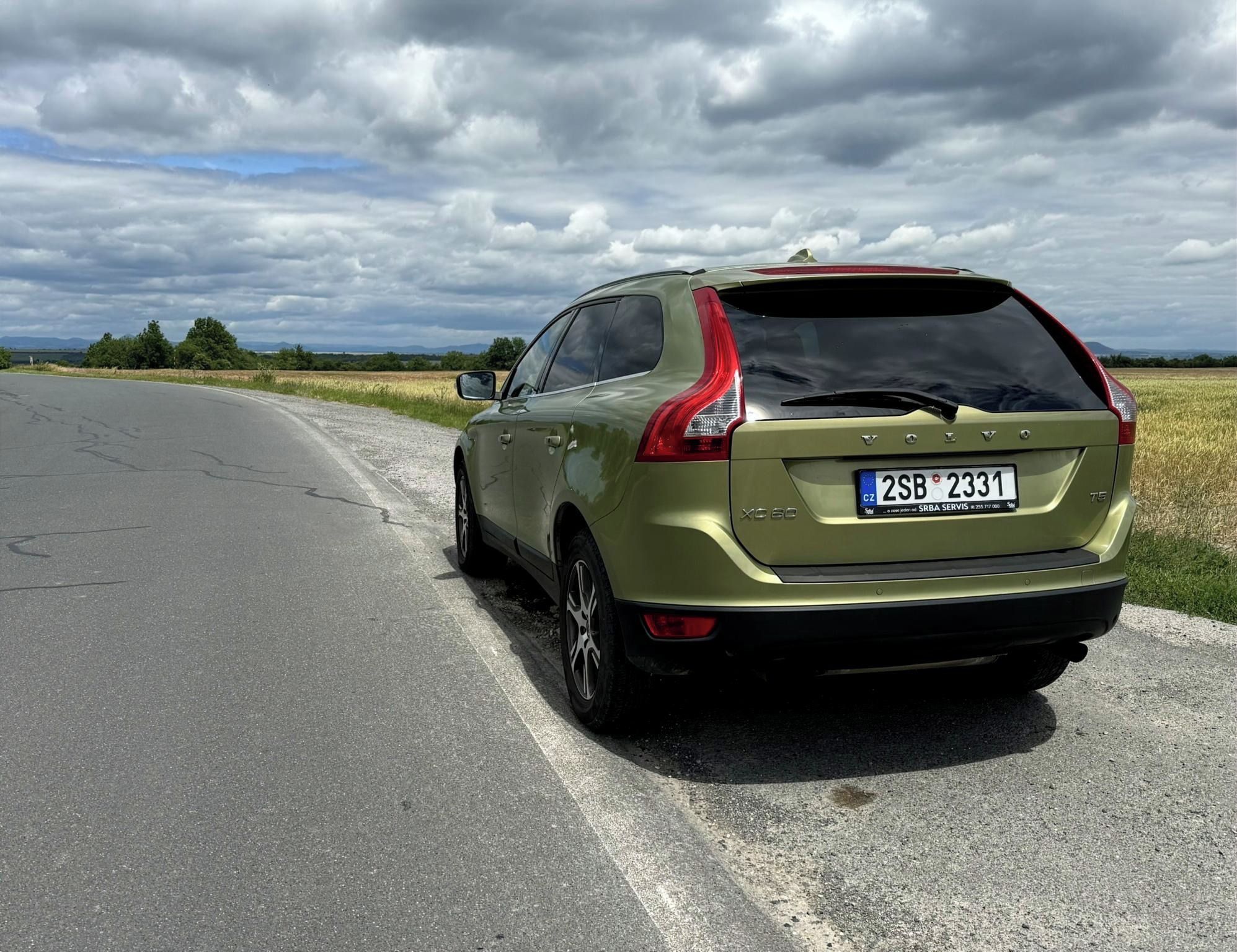 Volvo XC60, T5 2.0 177kw - fotka 5