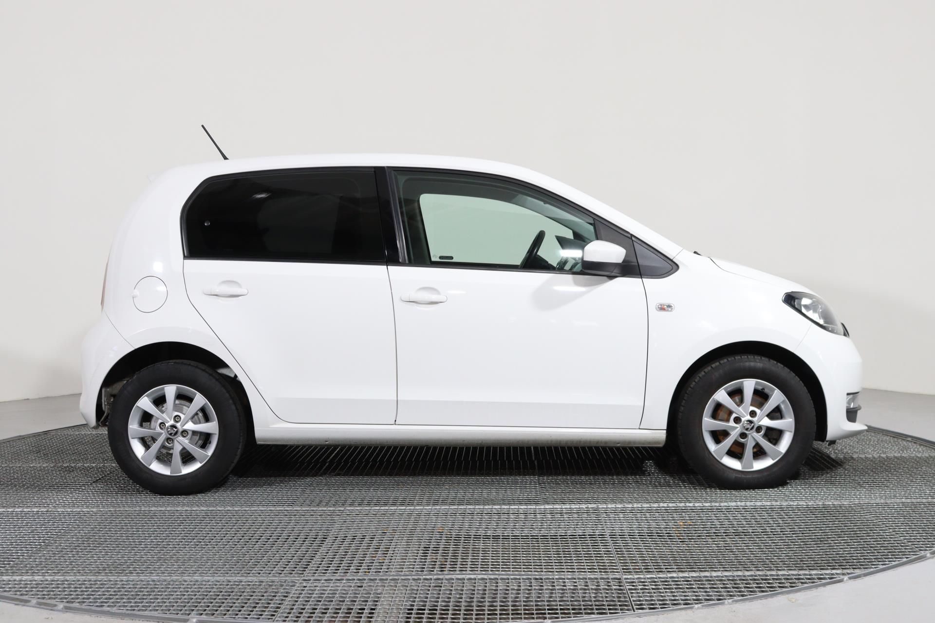 Škoda Citigo, STYLE 1,0 MPI 44kW 5.DV - fotka 3