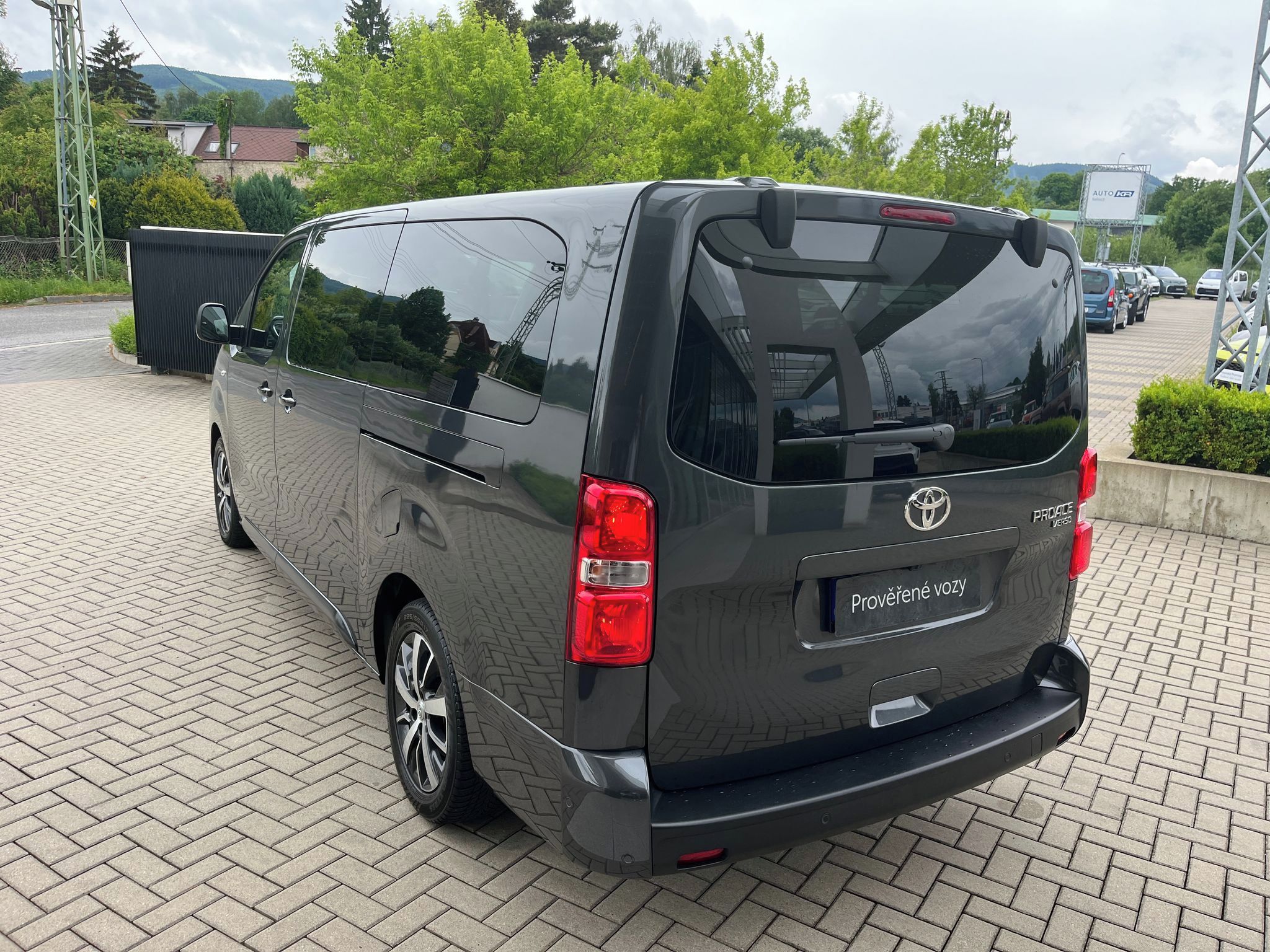 Toyota Proace Verso, 2.0 177k L2 Family Webasto 8AT - fotka 4