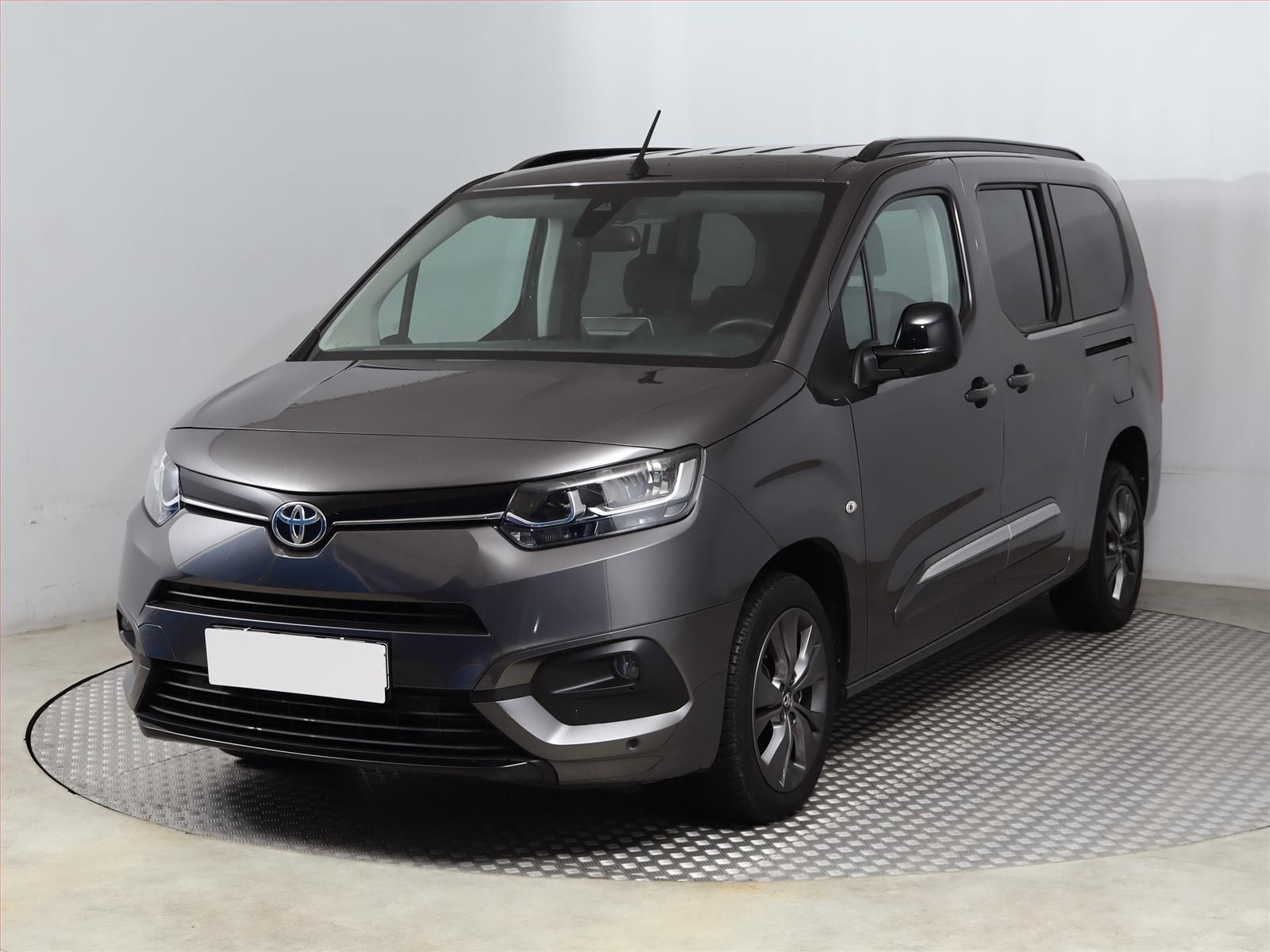 Toyota Proace City Verso, Maxi 1.5 D-4D, Family, 5Míst - fotka 2