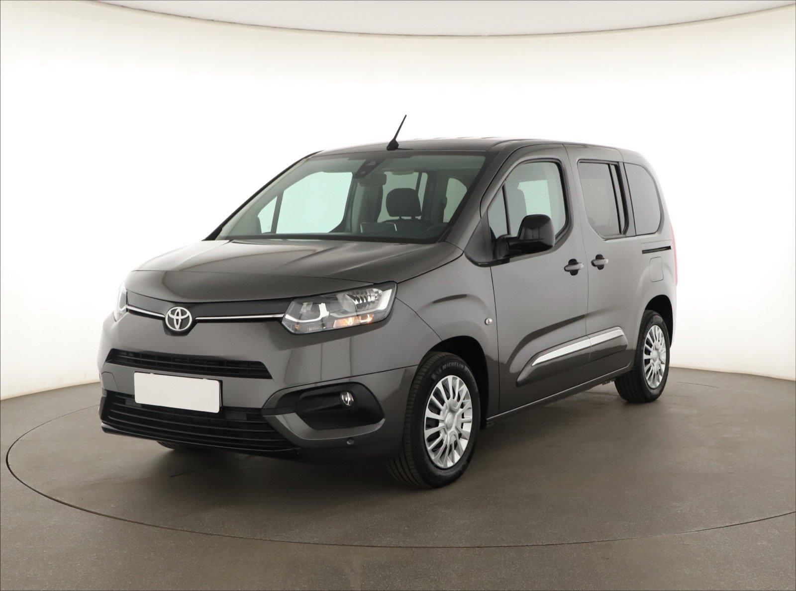 Toyota Proace City Verso, 1.2 T, Shuttle, 5Míst, Klima - fotka 2