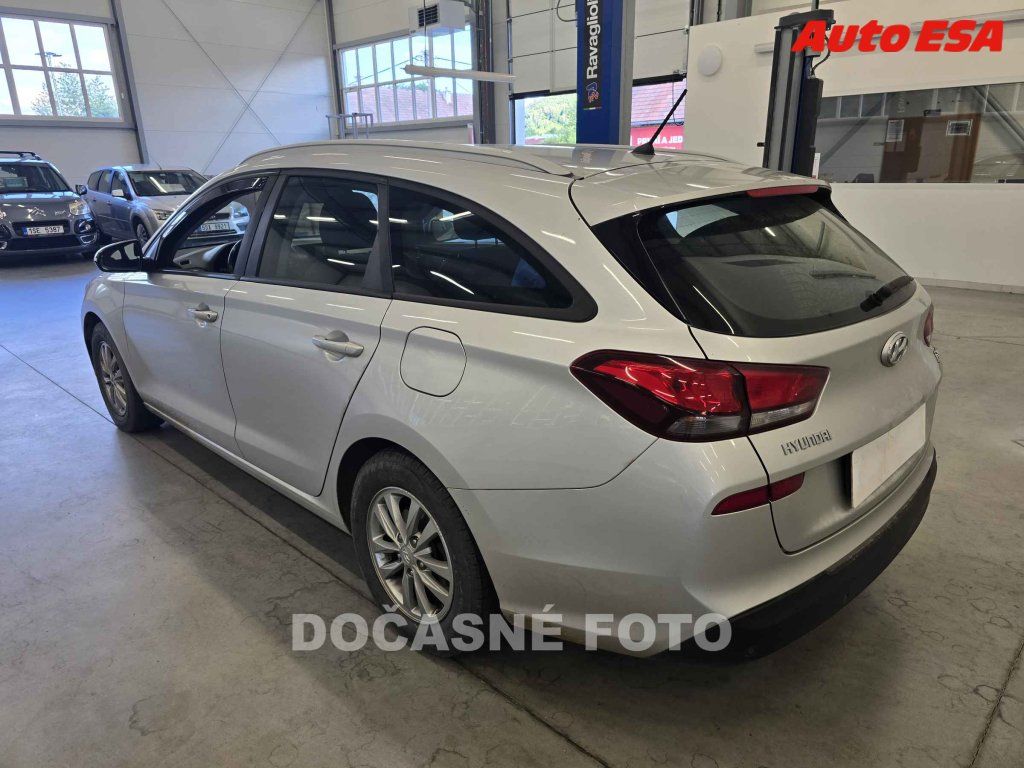Hyundai i30, 1.6crdi,ČR - fotka 2