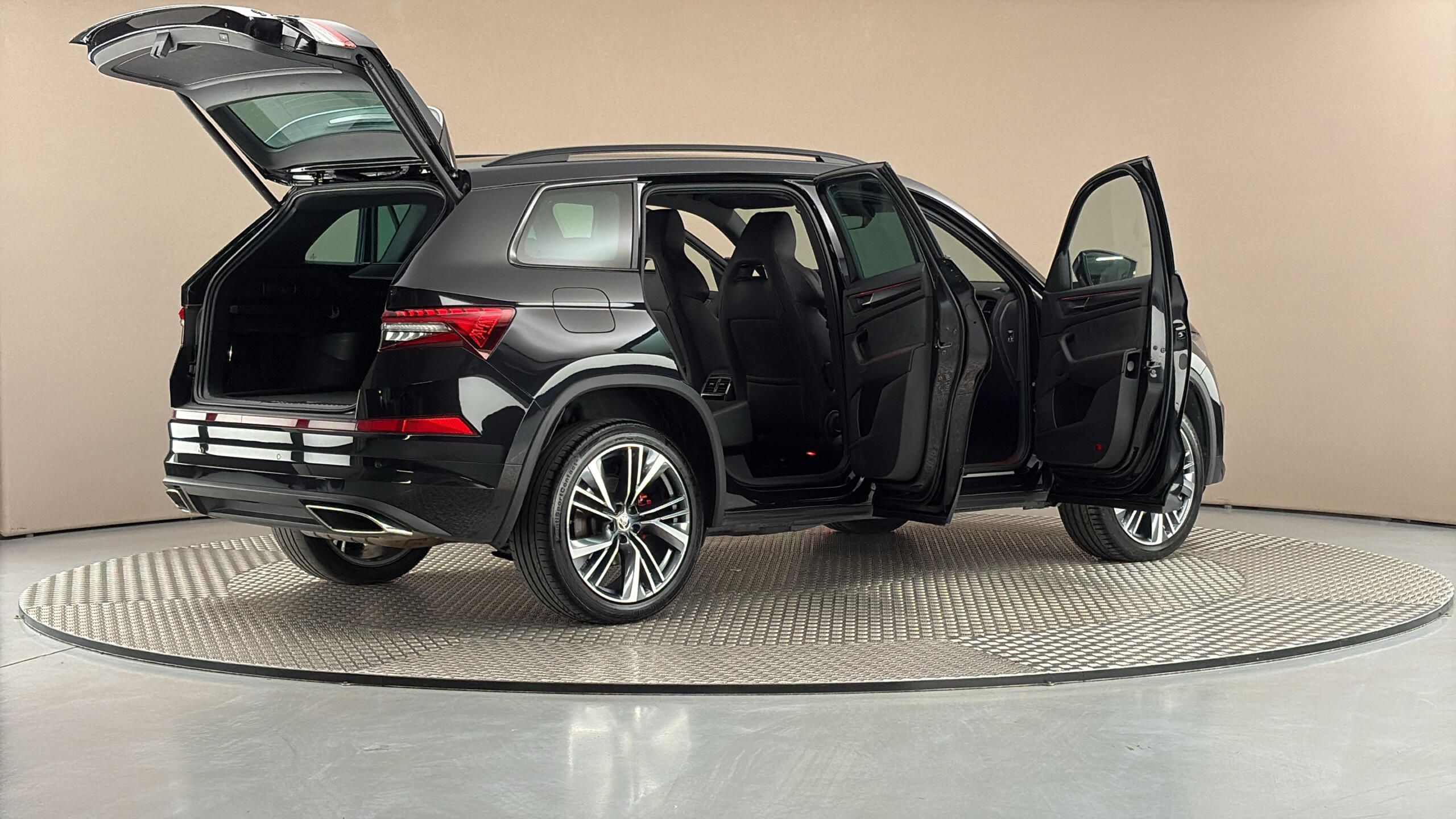 Škoda Kodiaq, 2.0 TSI DSG 4x4 RS - fotka 6