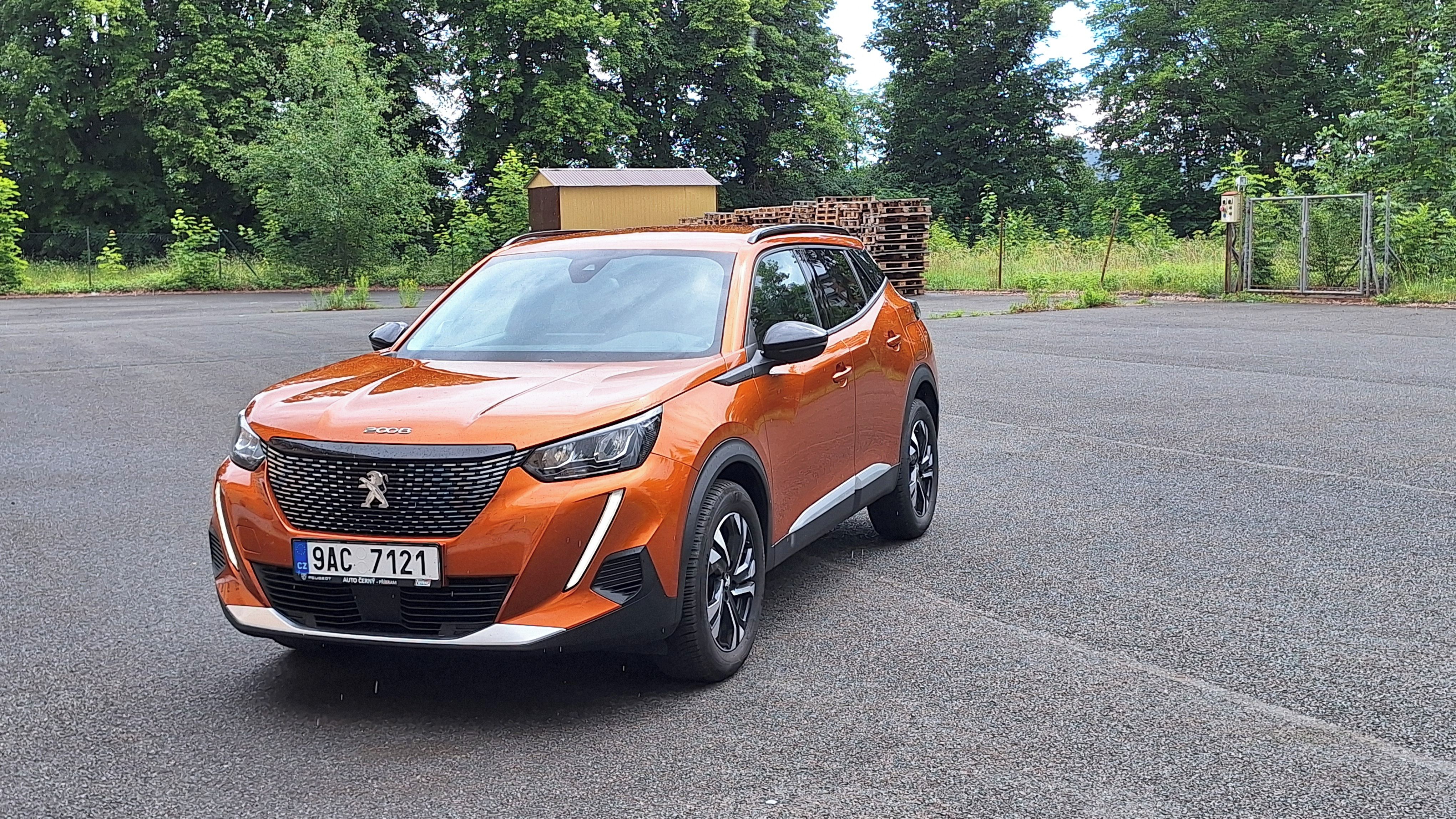 Peugeot 2008, 1,5 BlueHDi 81kw, 39tis km