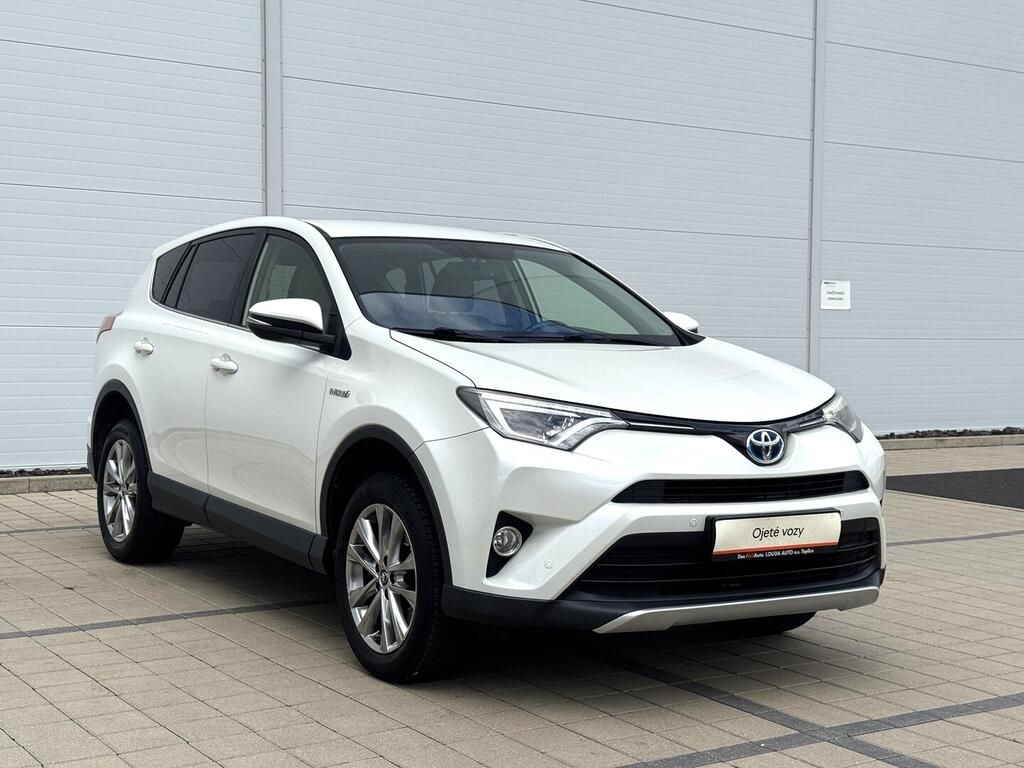 Toyota Rav4, 2.5 Hybrid 114 kW - fotka 3