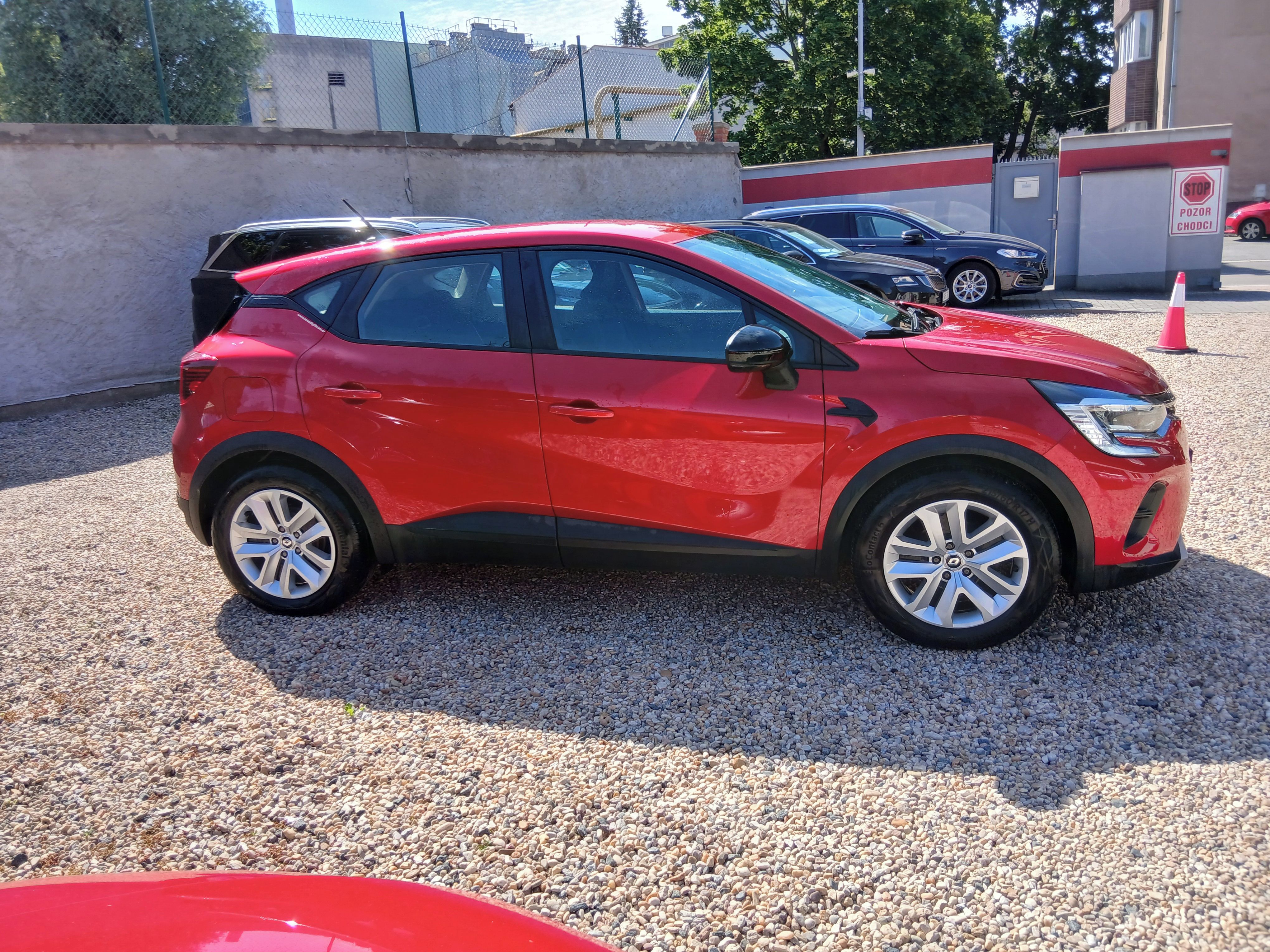 Renault Captur, 1.0i 67KW 1xMaj.ČR,Naj:40.550K - fotka 4