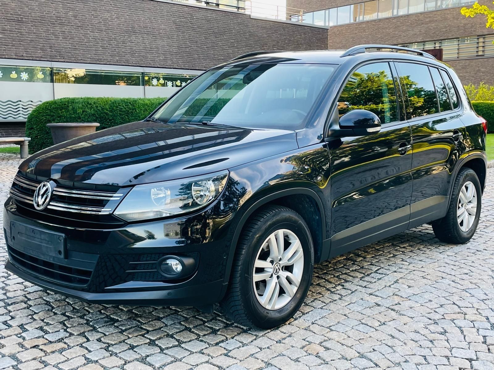 Volkswagen Tiguan, 1.4TSi SENZORY SERVISKA TAŽNÉ - fotka 4
