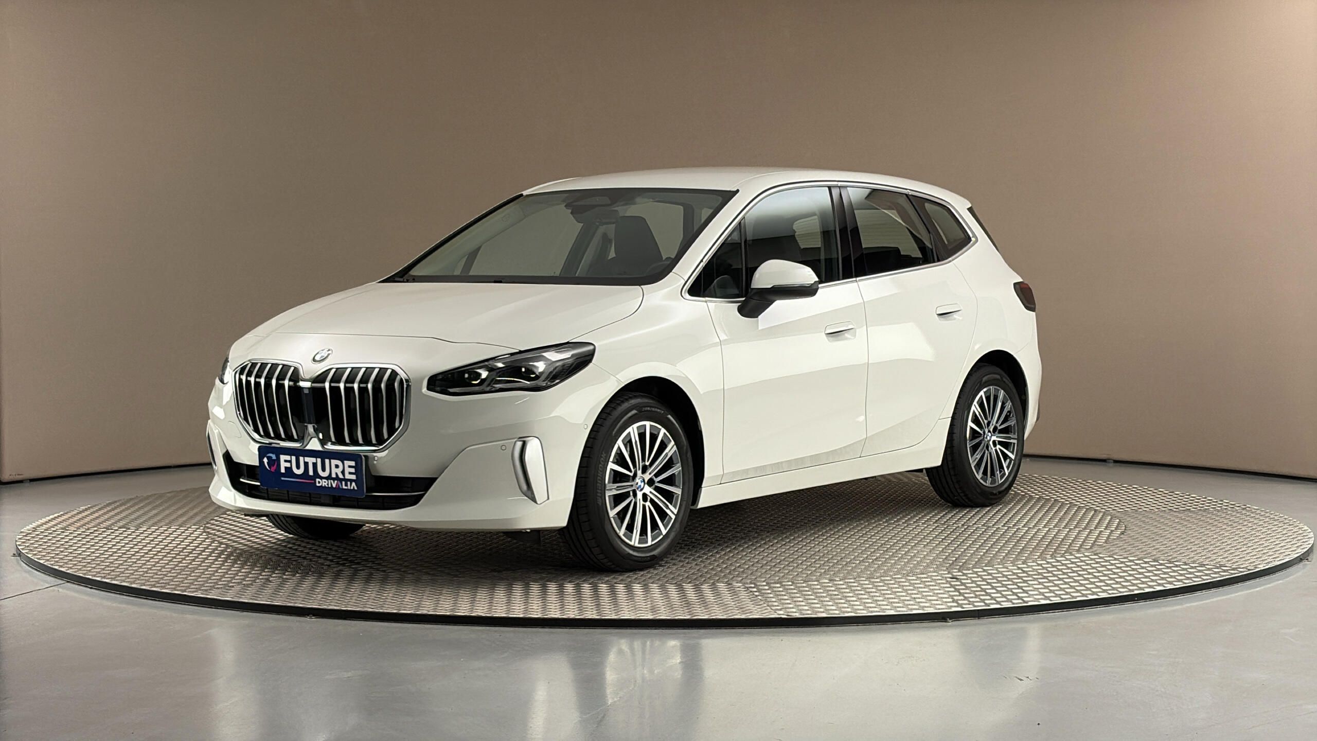 BMW Řada 2, 218i AUT Luxury Line