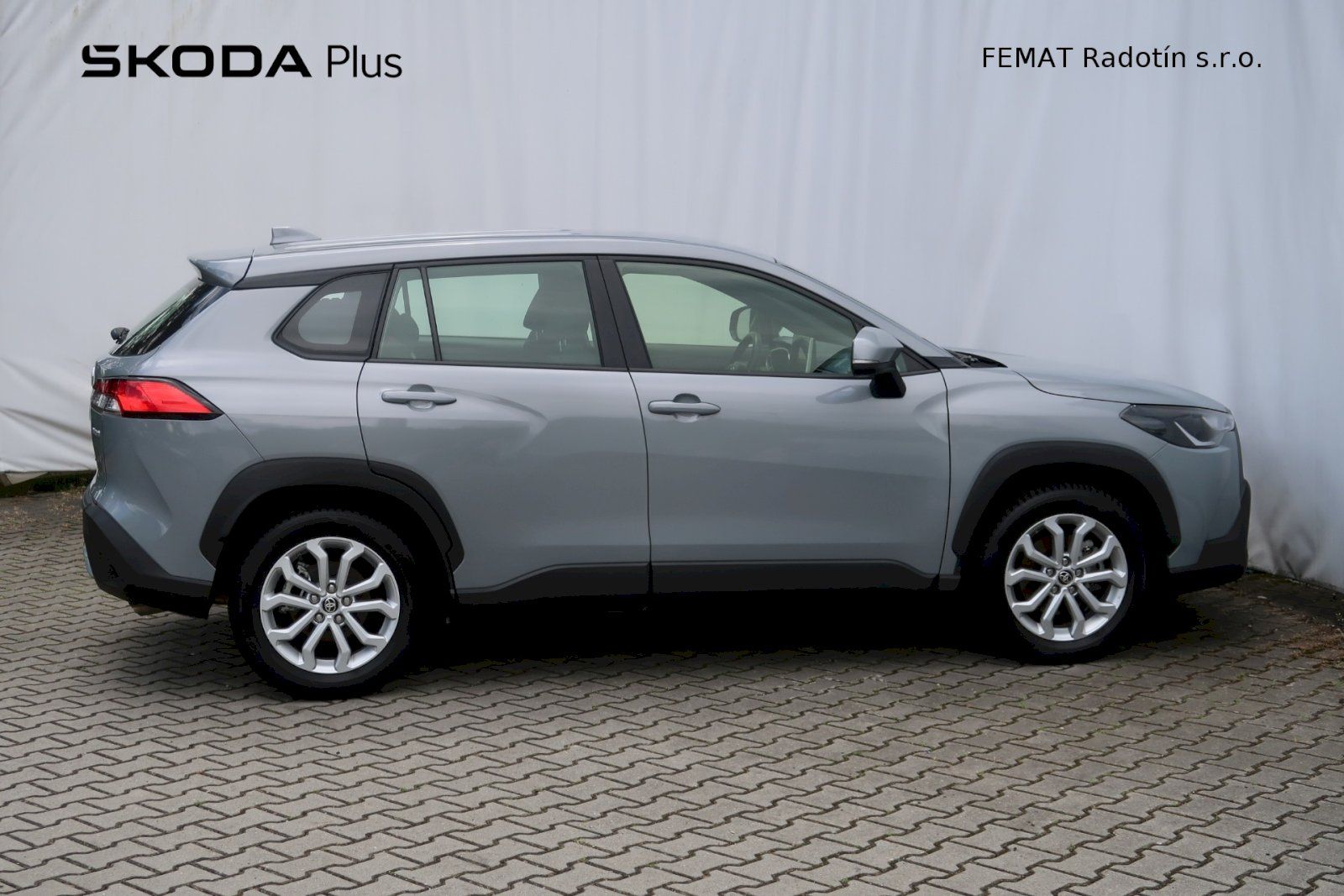 Toyota Corolla Cross, Comfort Business 2,0 Hybrid 4x - fotka 3