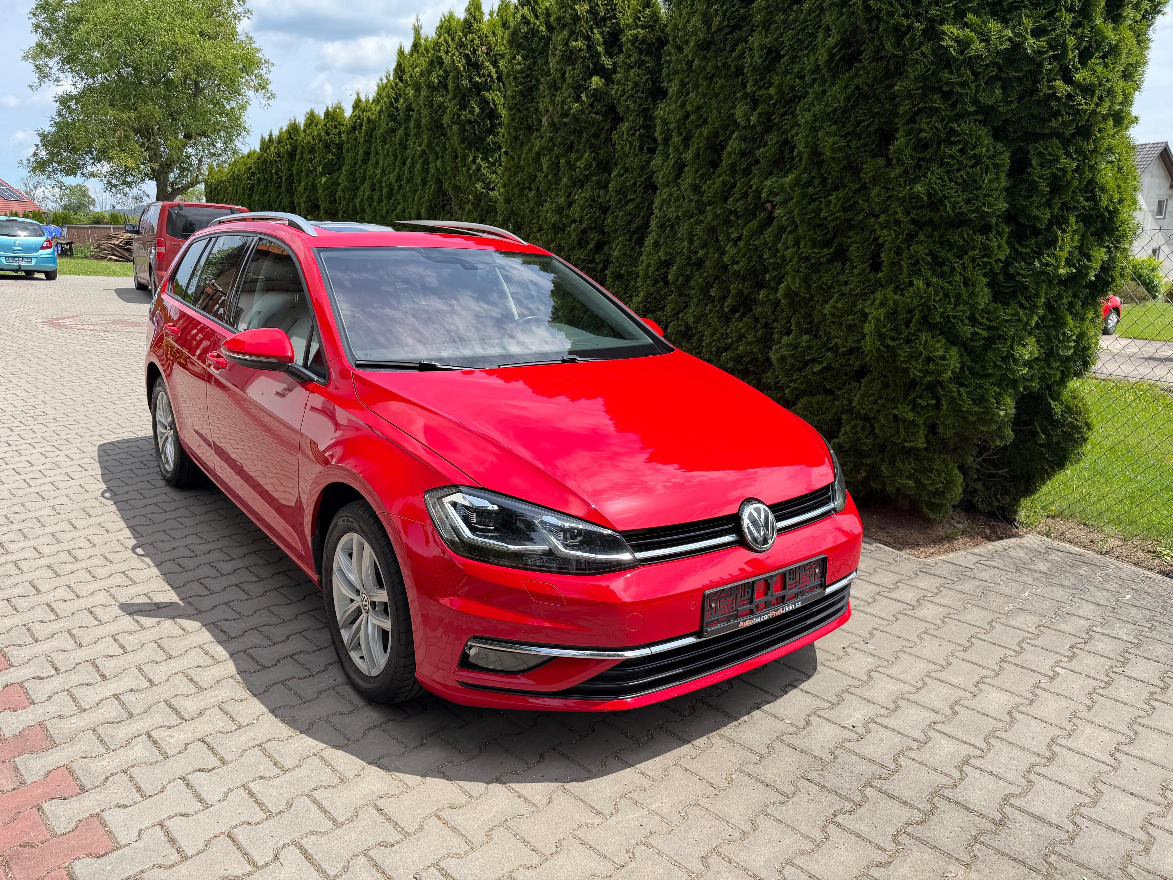 Volkswagen Golf, VII 1,5TSi/110kw DSG Panorama - fotka 3