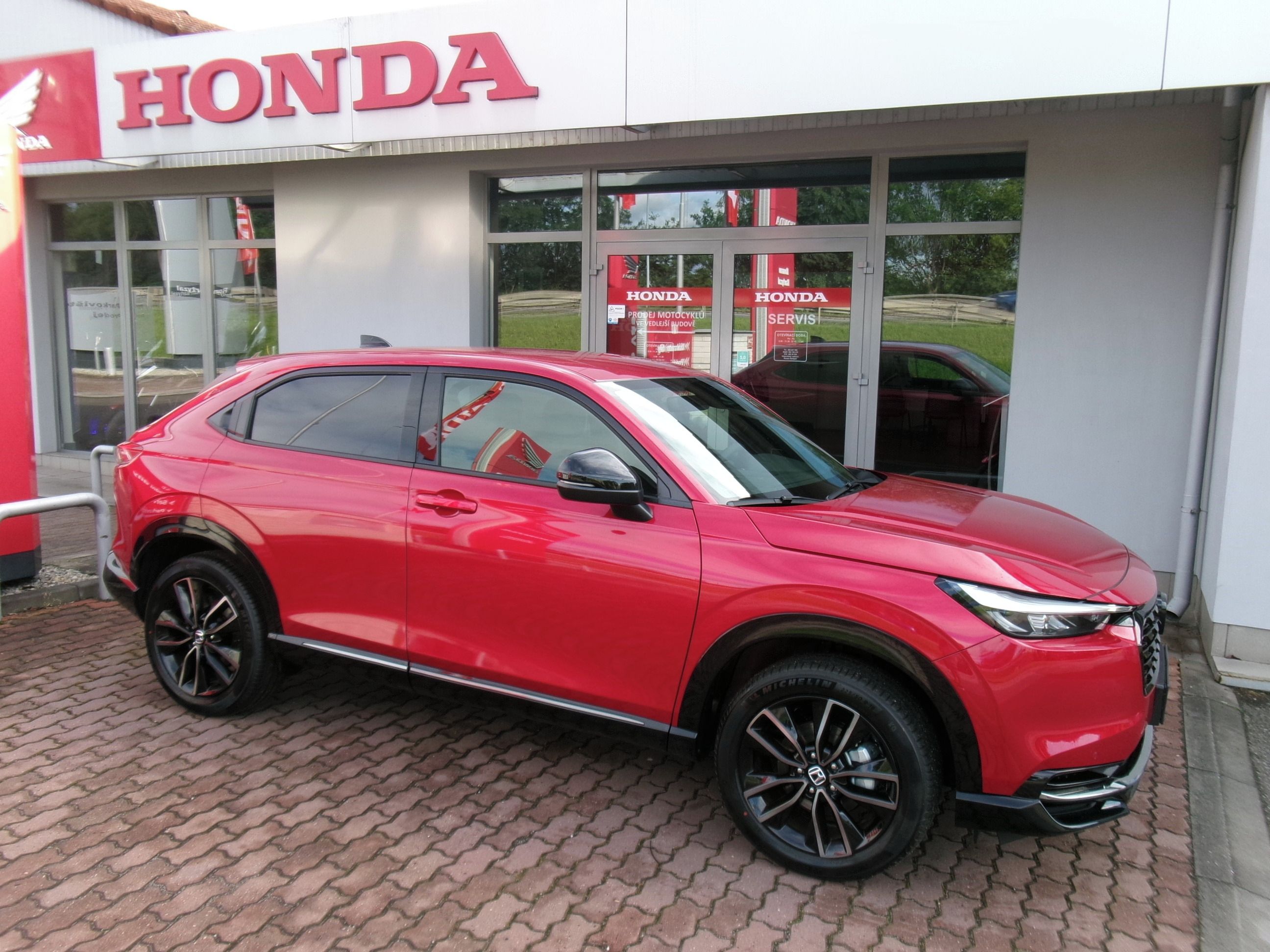 Honda HR-V, 1.5e:HEV ADVANCE SPORT 27 - fotka 4
