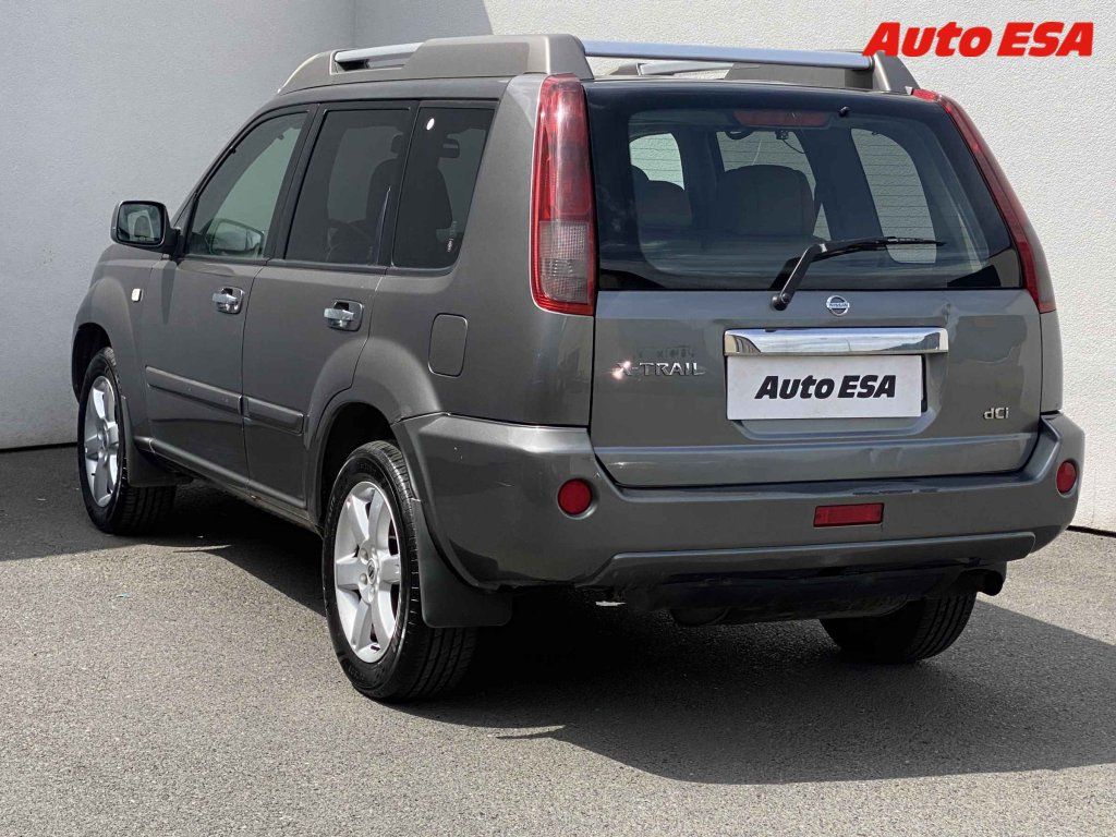 Nissan X-Trail, 2.2 D - fotka 6