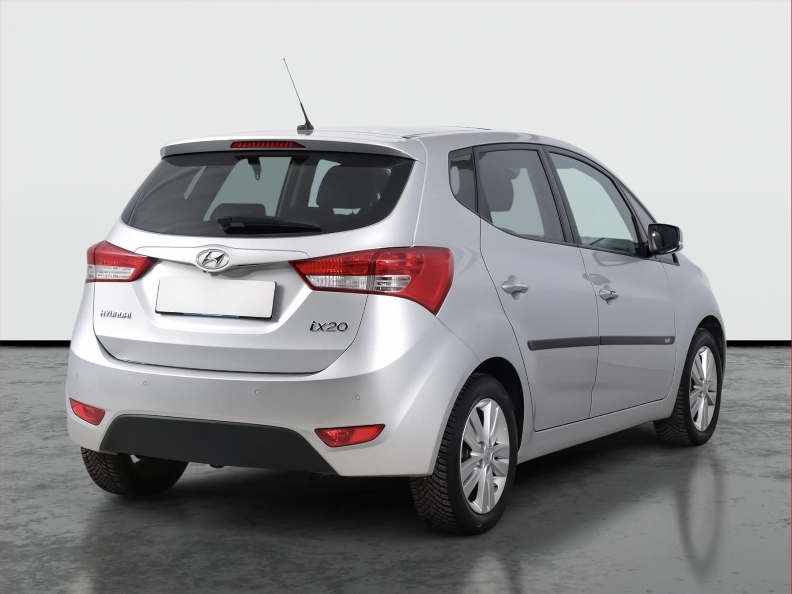 Hyundai ix20, 1.6 CVVT, Automat, Serv.kniha - fotka 5