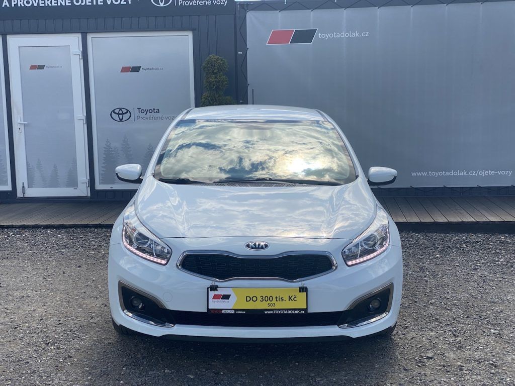 Kia Cee´d, 1.4i, ČR, manual, serviska - fotka 3