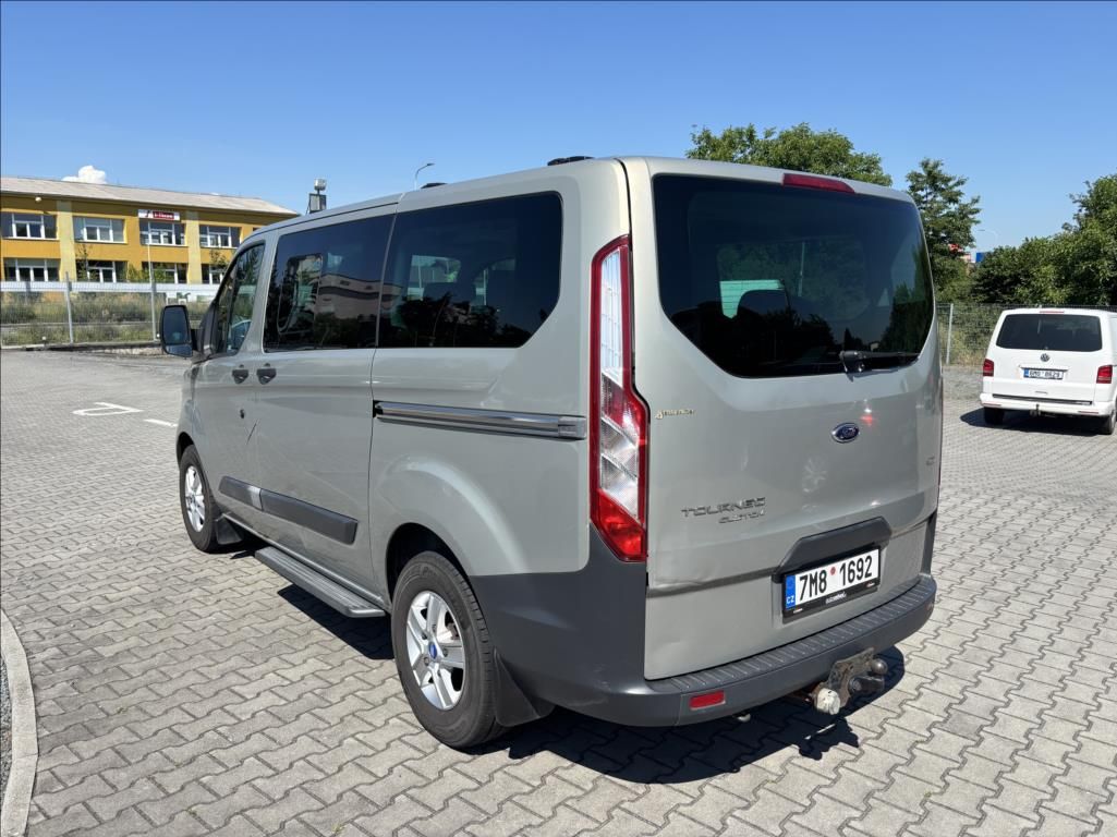 Ford Tourneo Custom, 2,2 8-míst,ČR,GO - fotka 6
