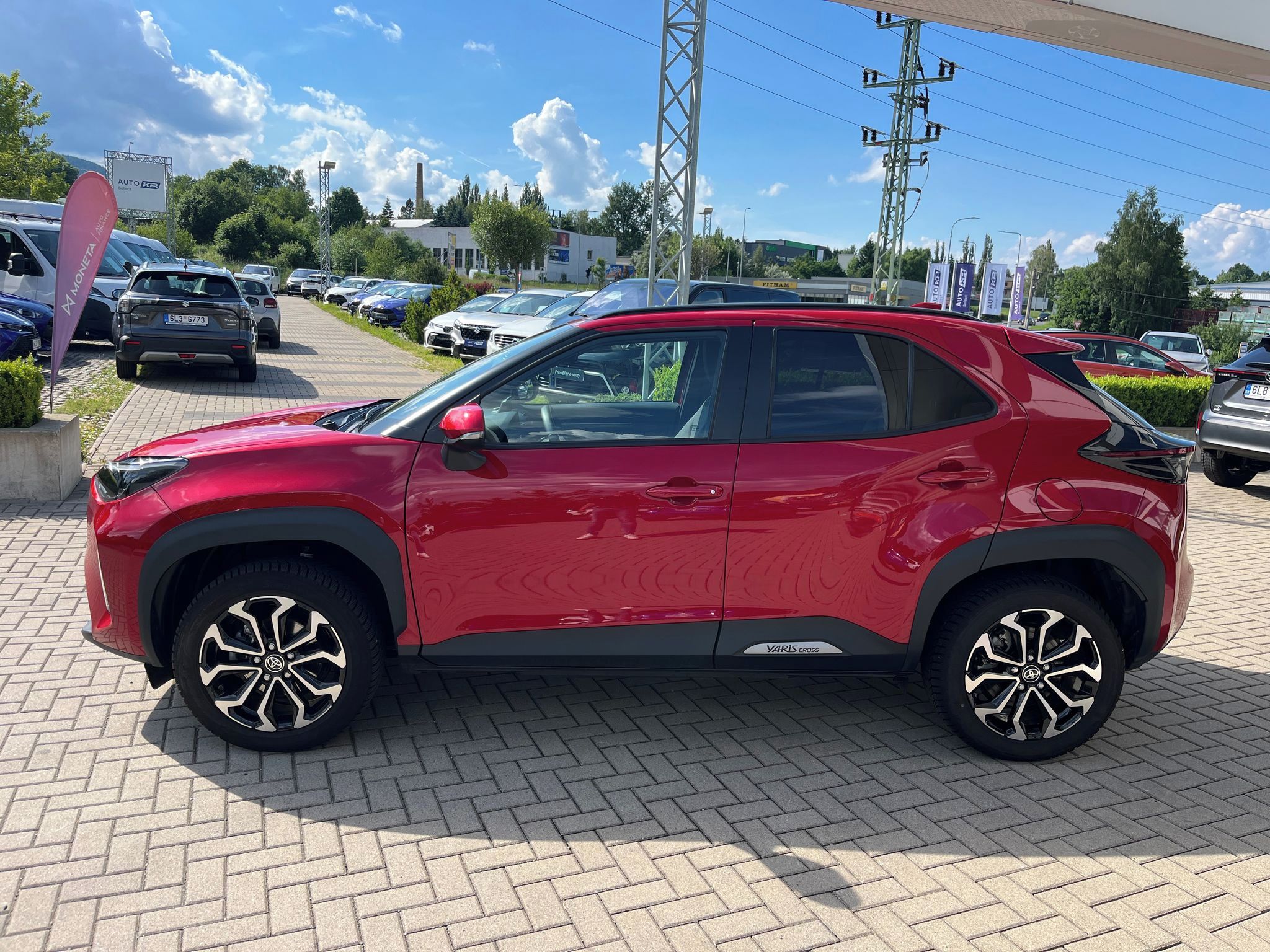 Toyota Yaris Cross, 1.5 Hybrid e-CVT Style + TZ - fotka 3